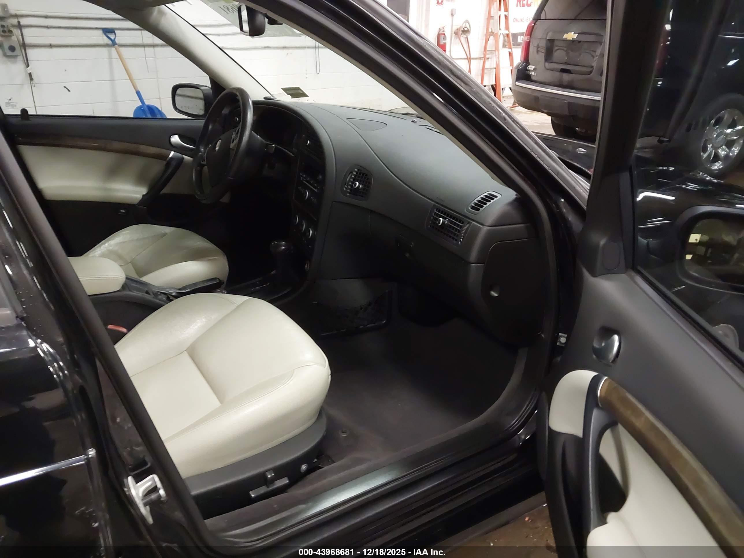 SAAB 9-5 image 5