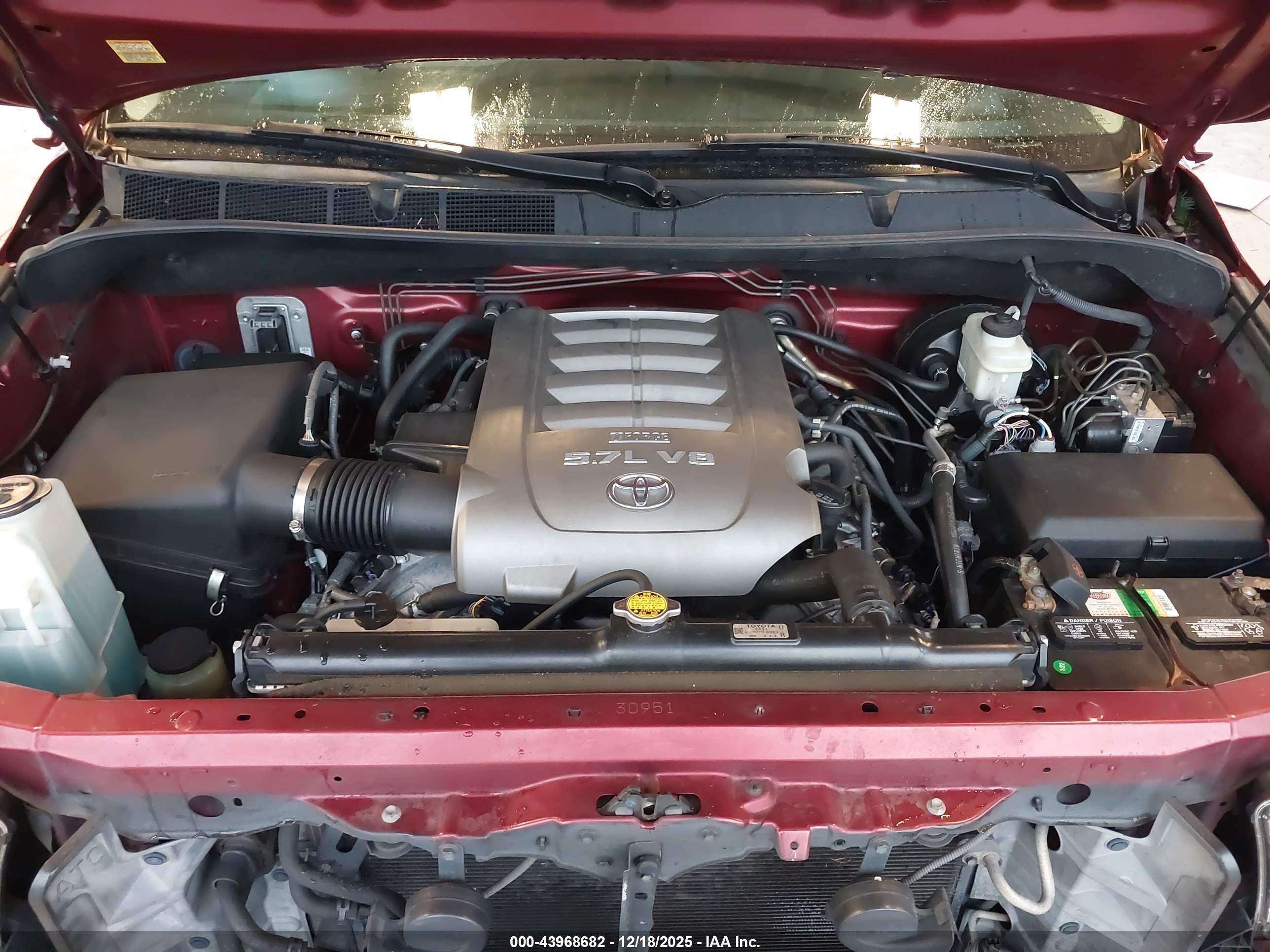 TOYOTA TUNDRA image 10