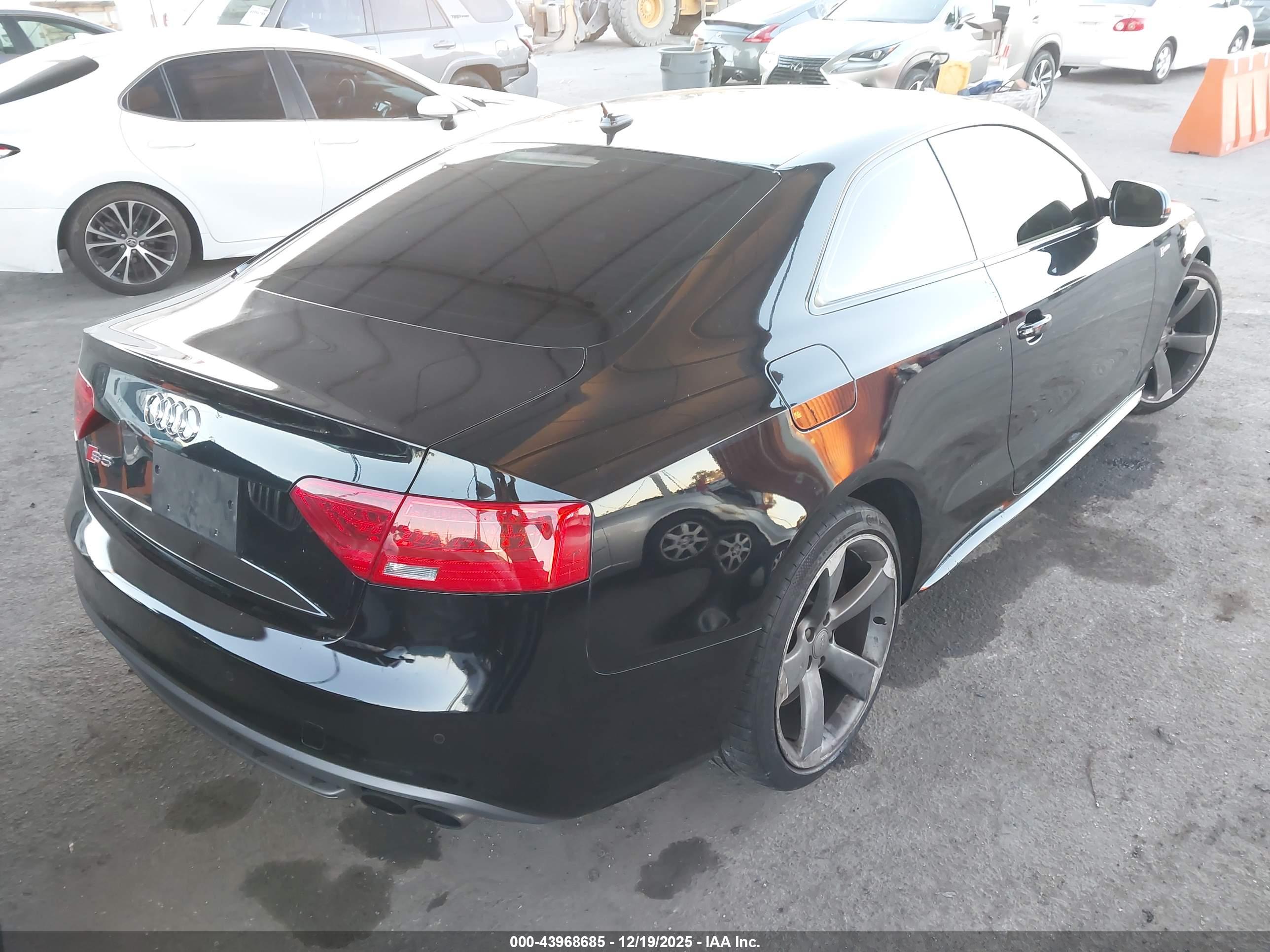 AUDI S5 image 4