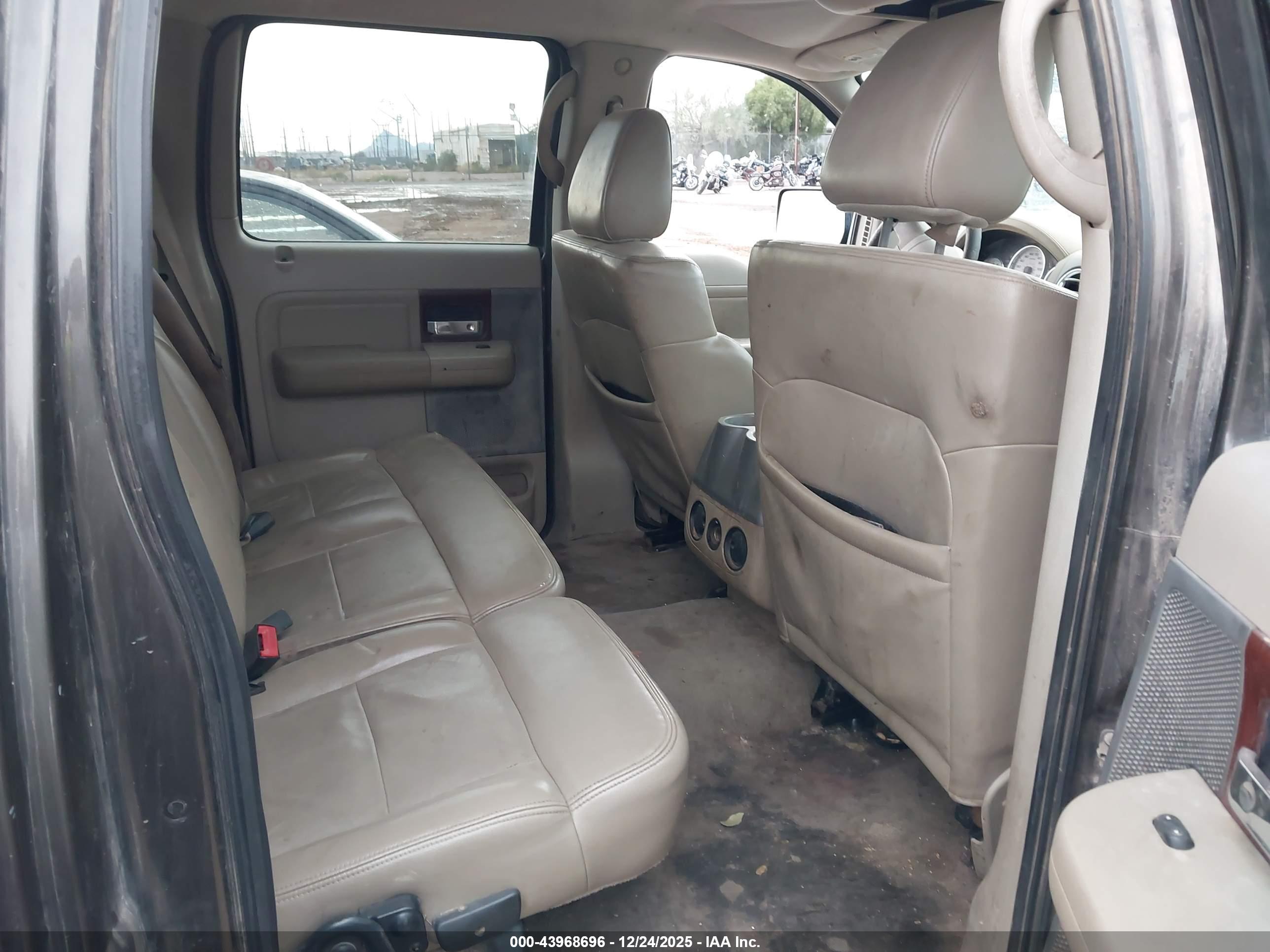 FORD F-150 image 8