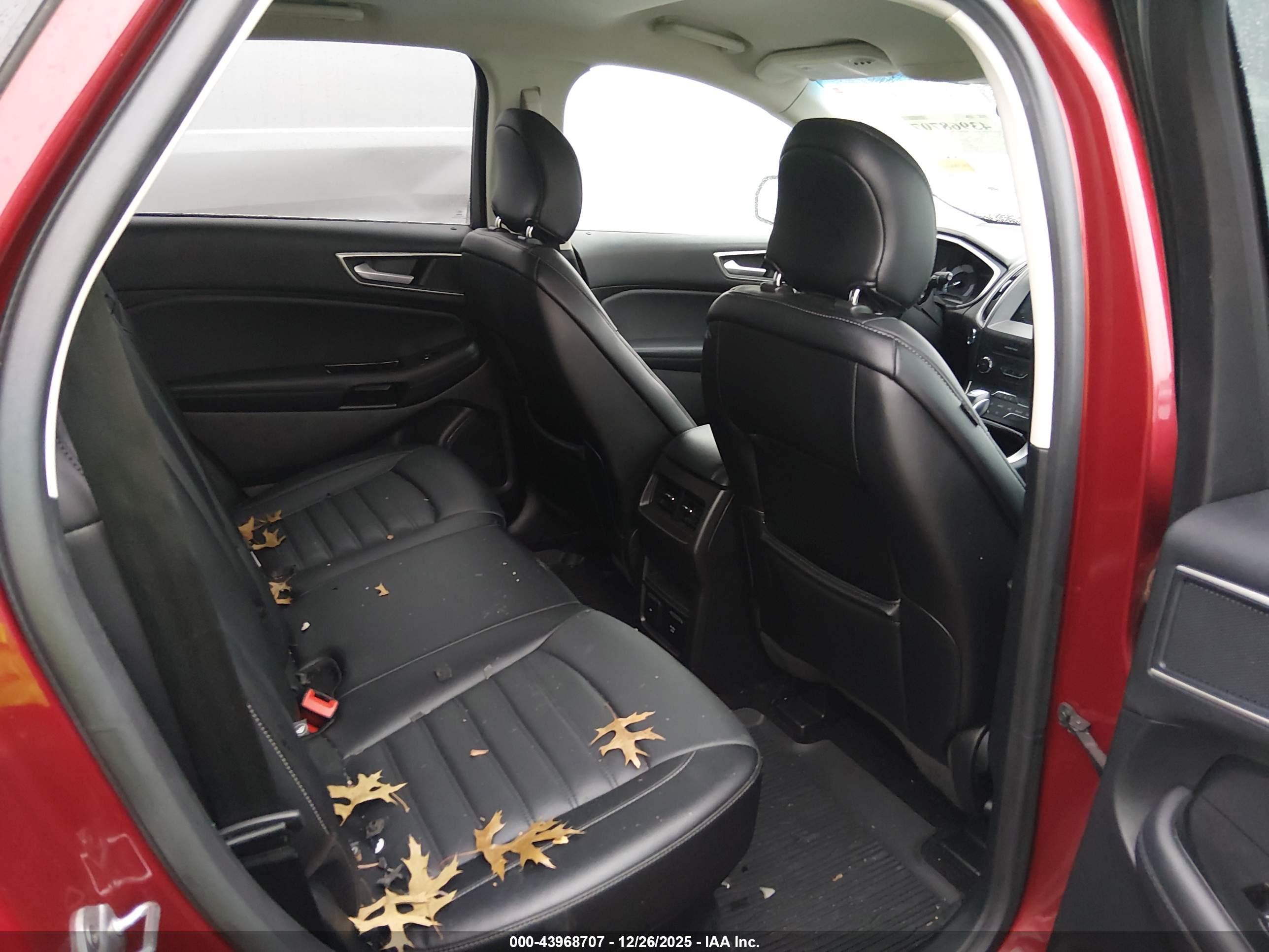 FORD EDGE image 8