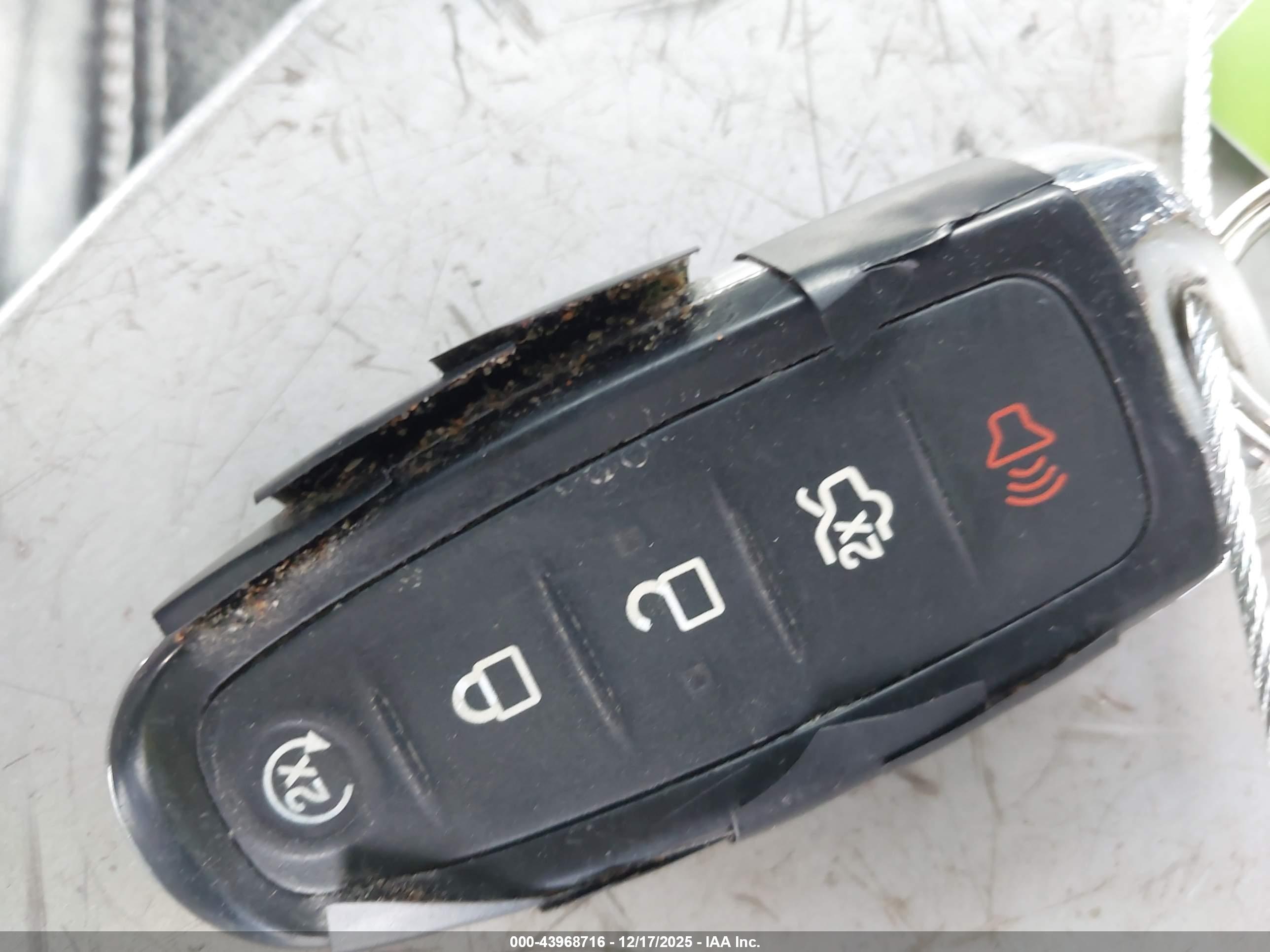 FORD TAURUS image 11