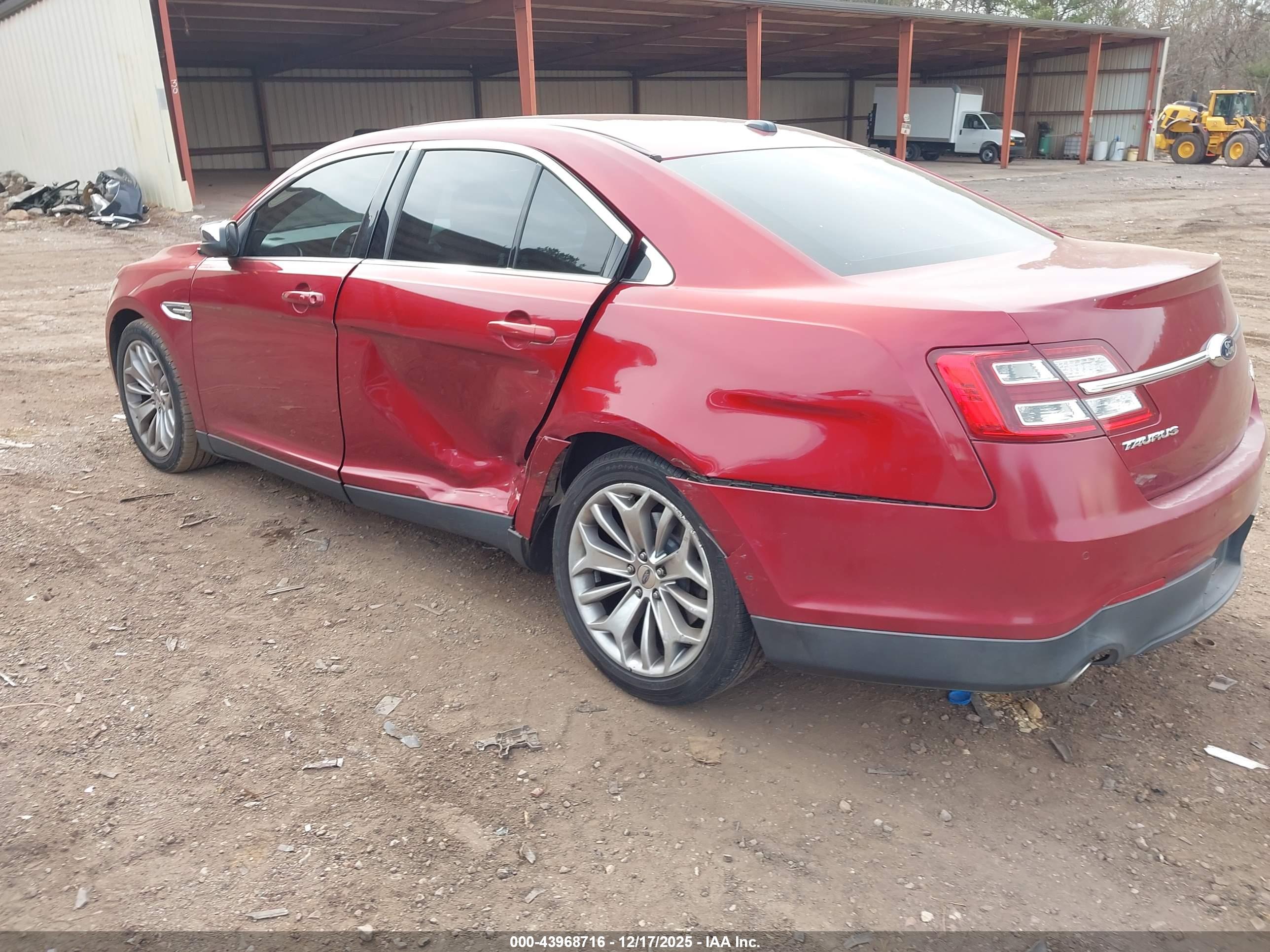 FORD TAURUS image 3
