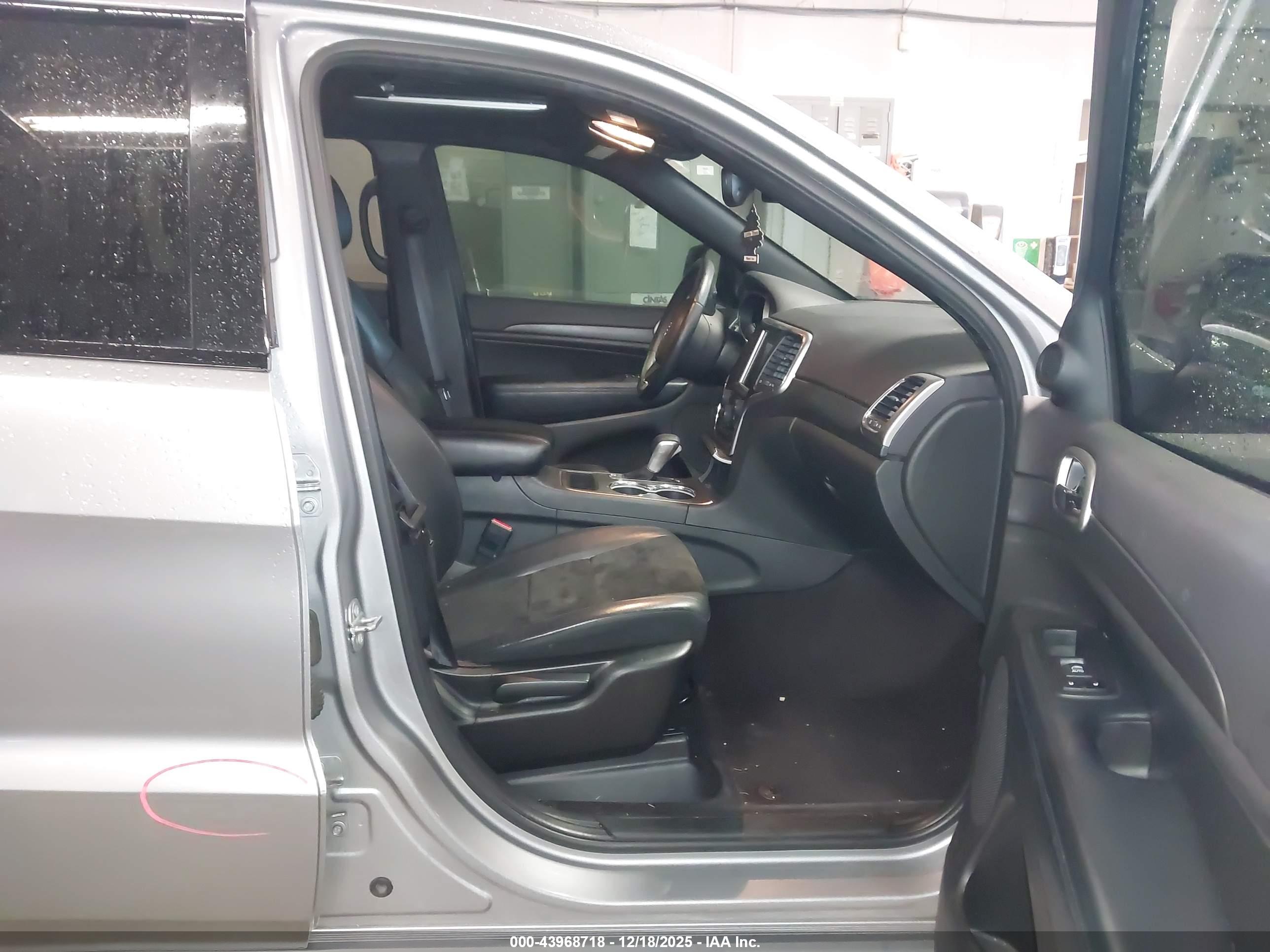 JEEP GRAND image 5