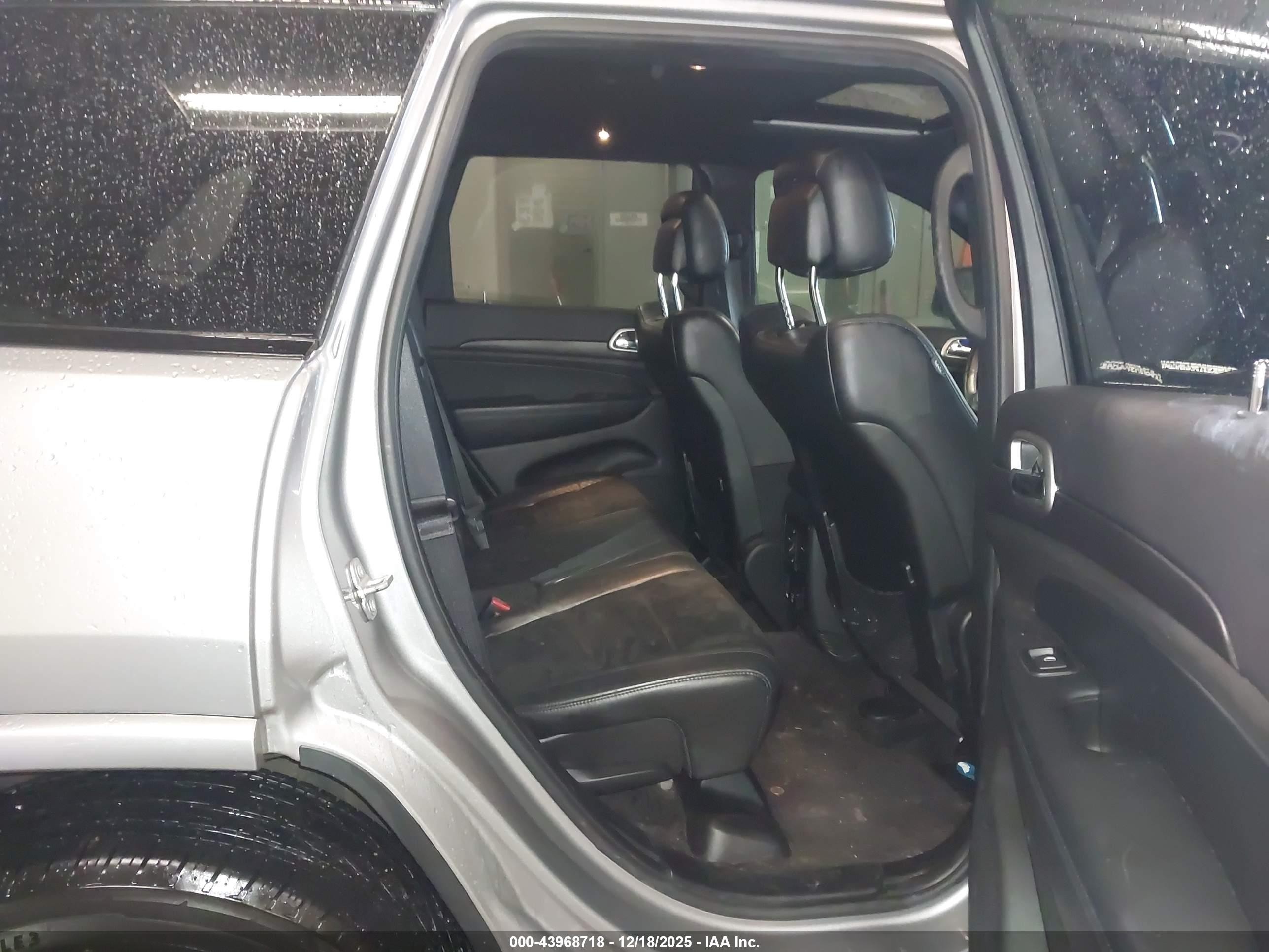 JEEP GRAND image 8