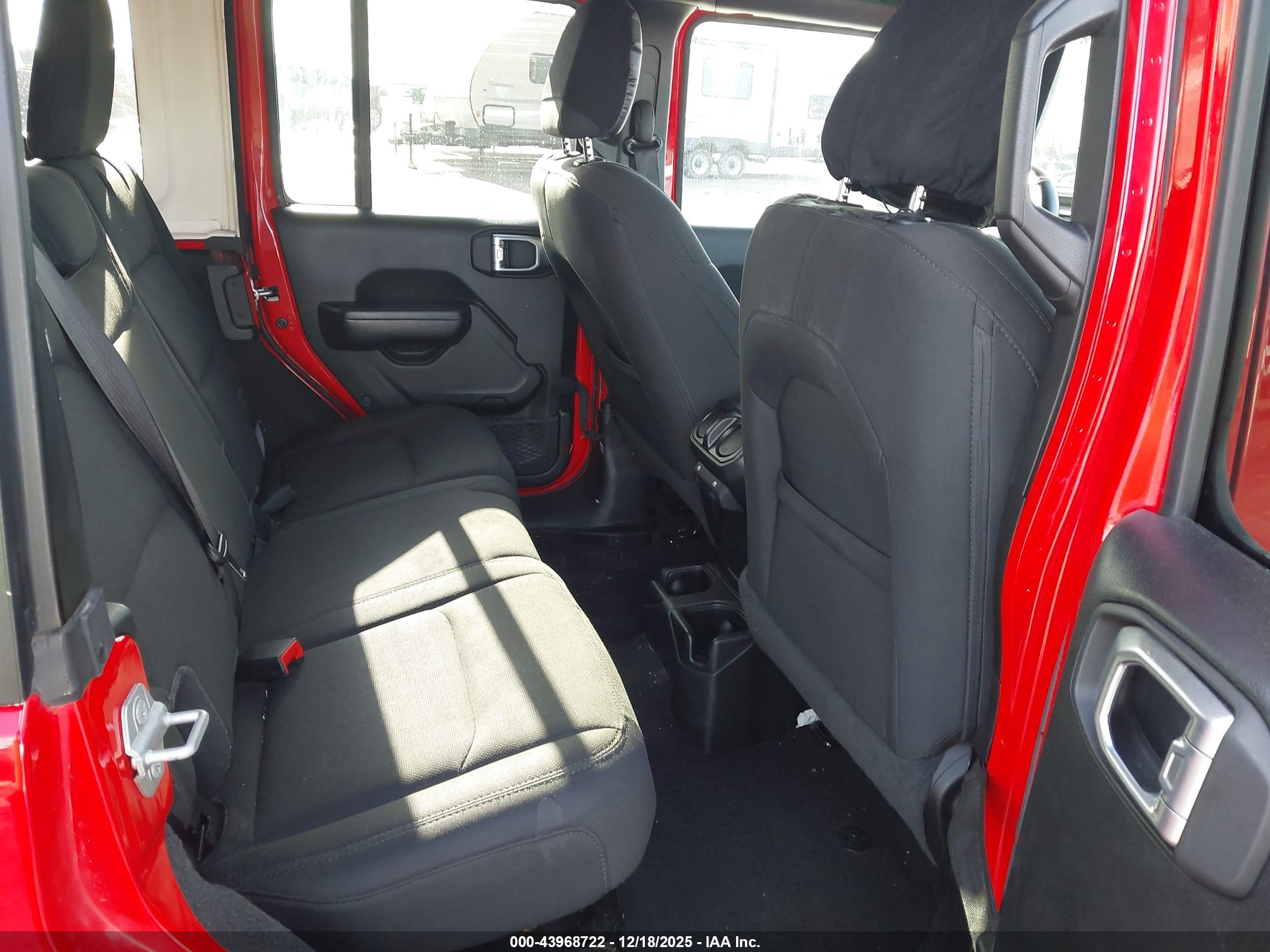 JEEP WRANGLER image 8