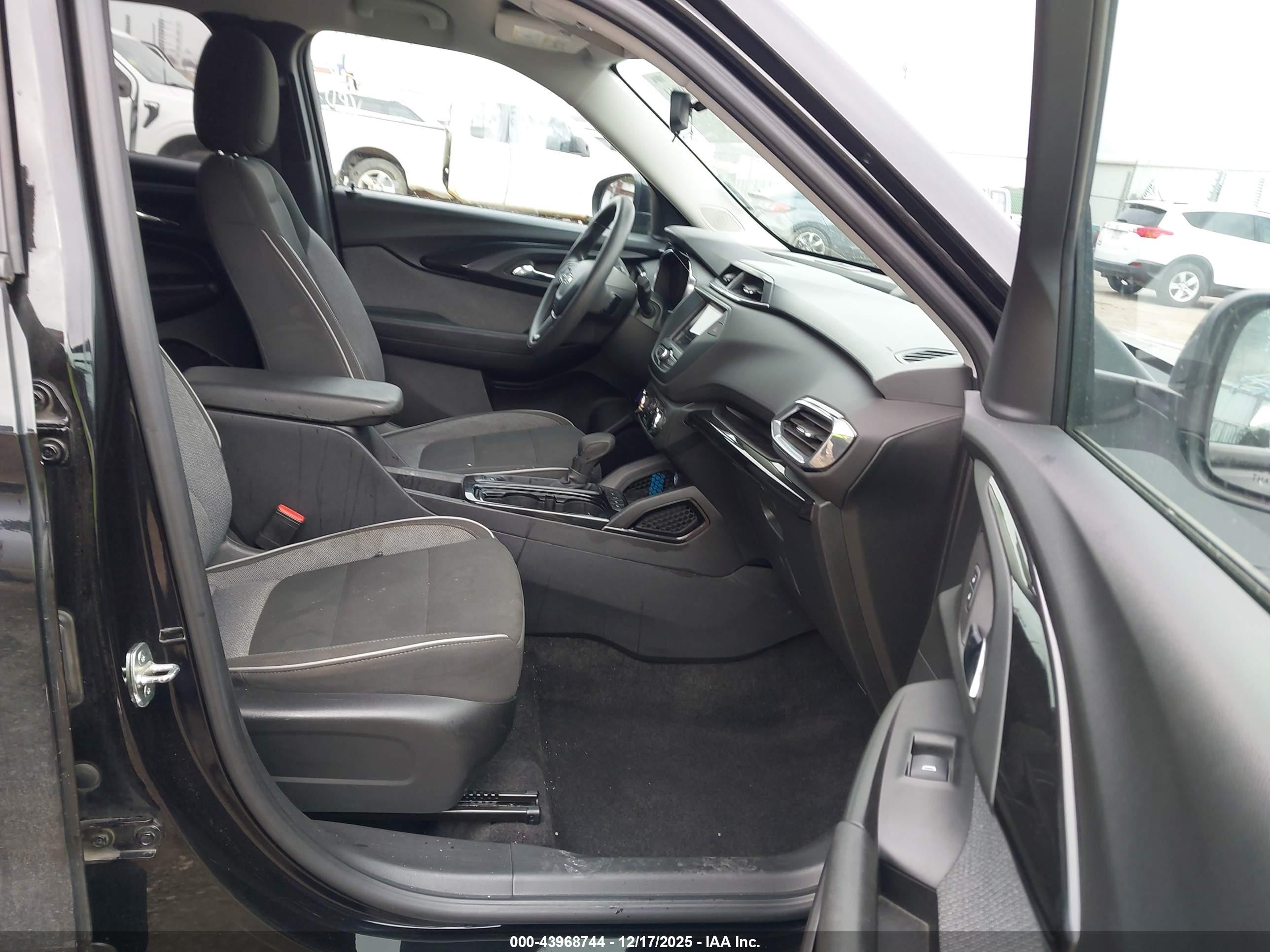 CHEVROLET TRAILBLAZER image 5