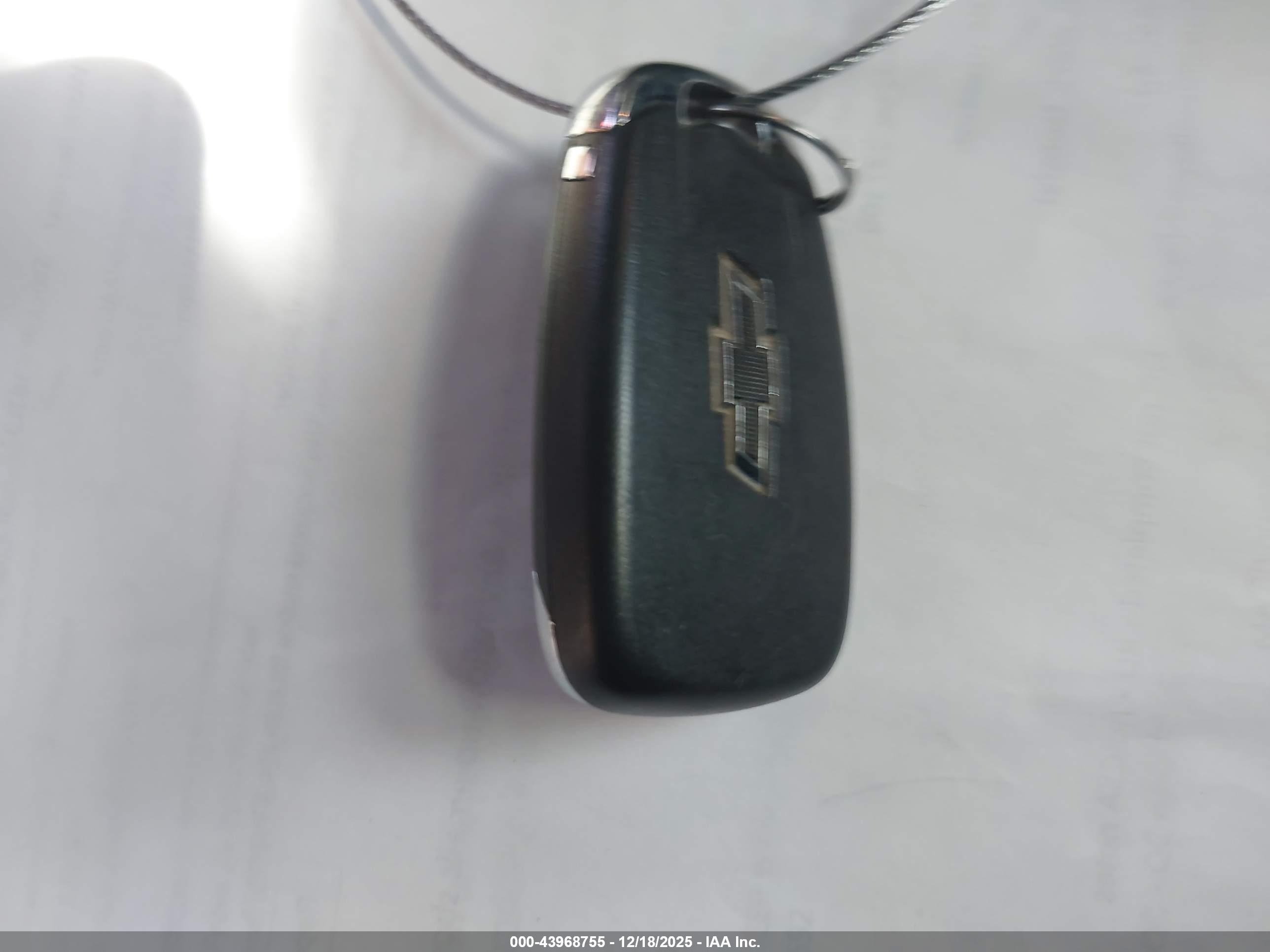 CHEVROLET BOLT image 11