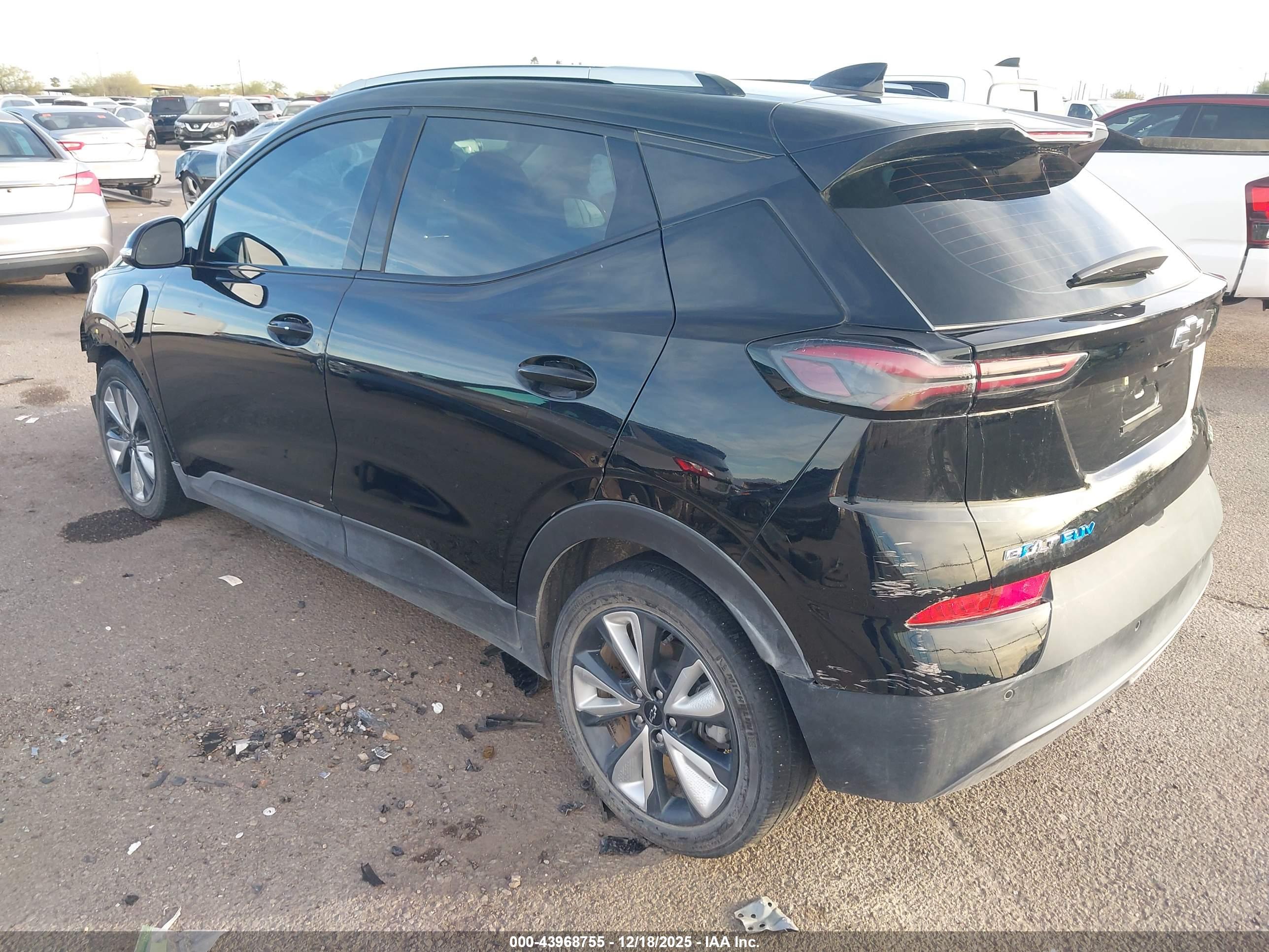 CHEVROLET BOLT image 3