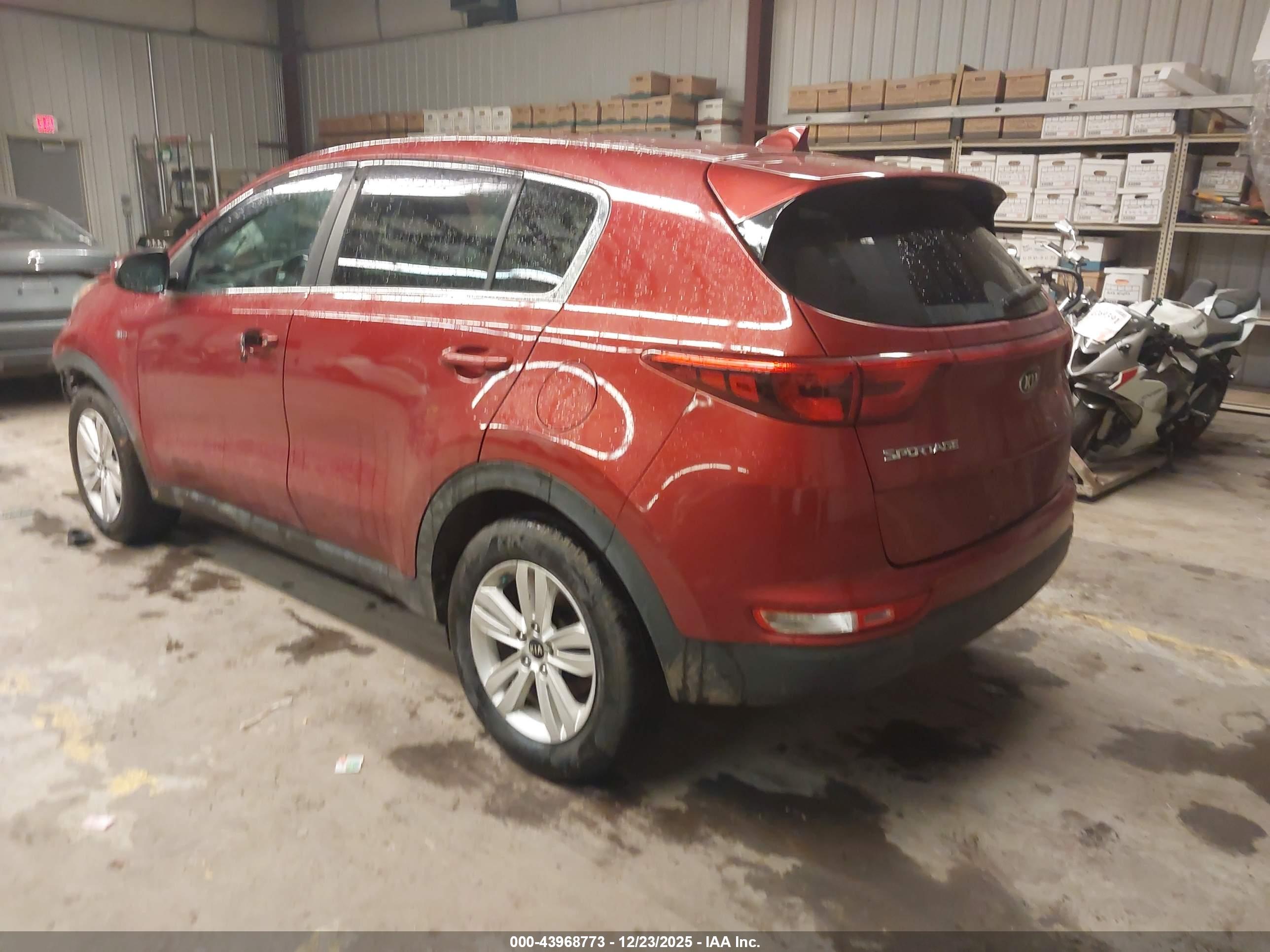 KIA SPORTAGE image 3