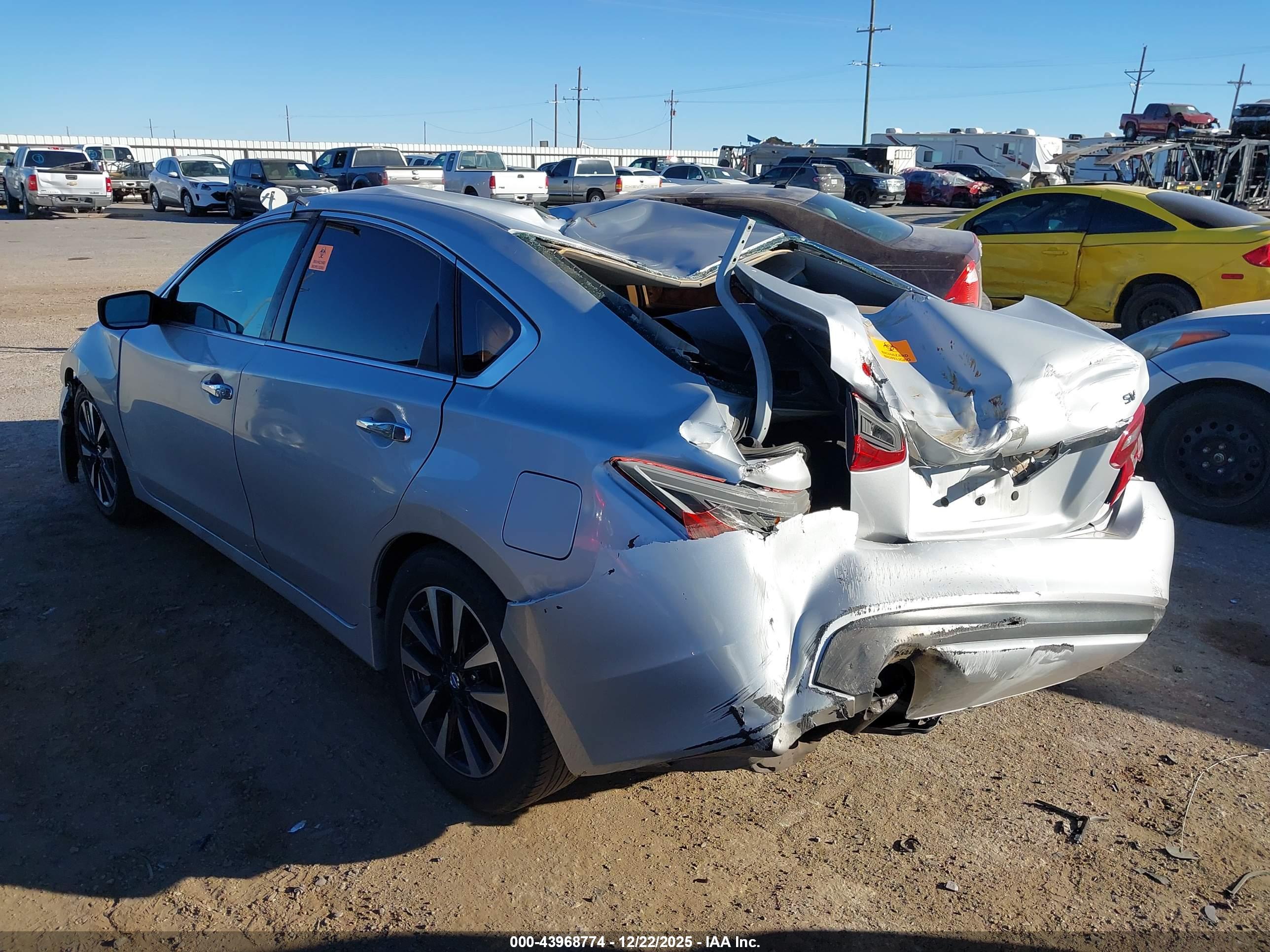 NISSAN ALTIMA image 3
