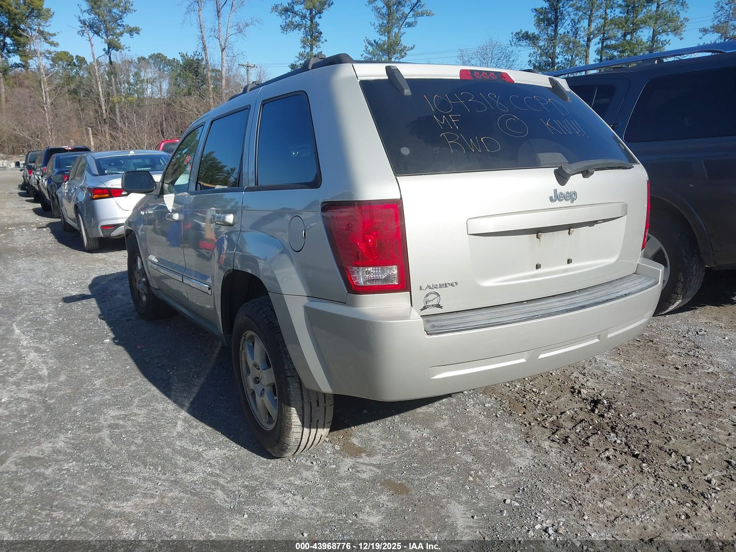JEEP GRAND image 3