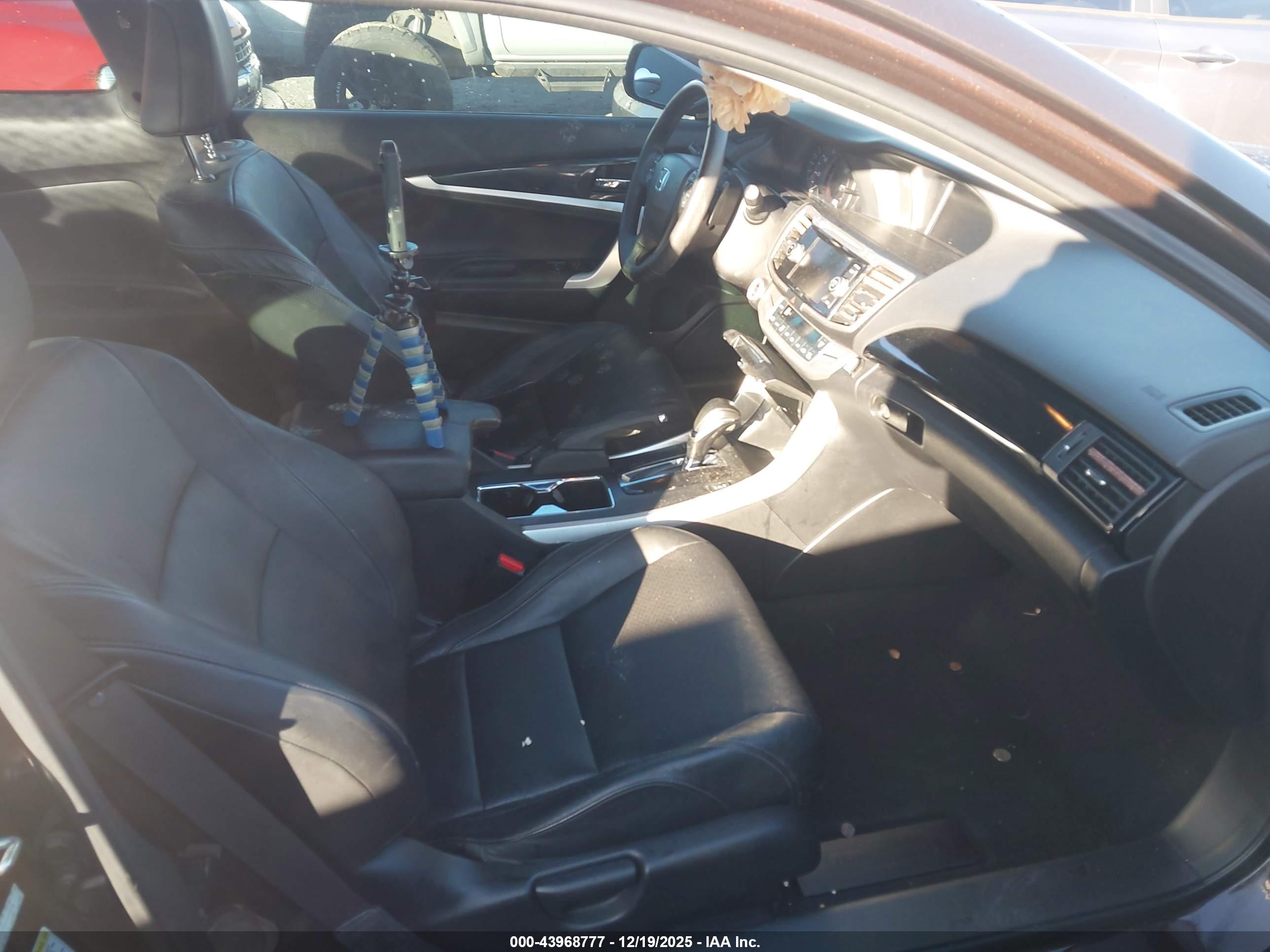 HONDA ACCORD image 5
