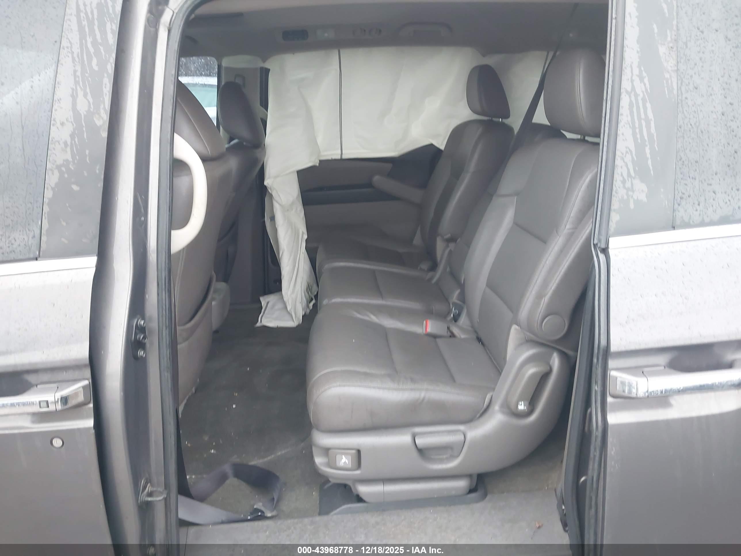 HONDA ODYSSEY image 8