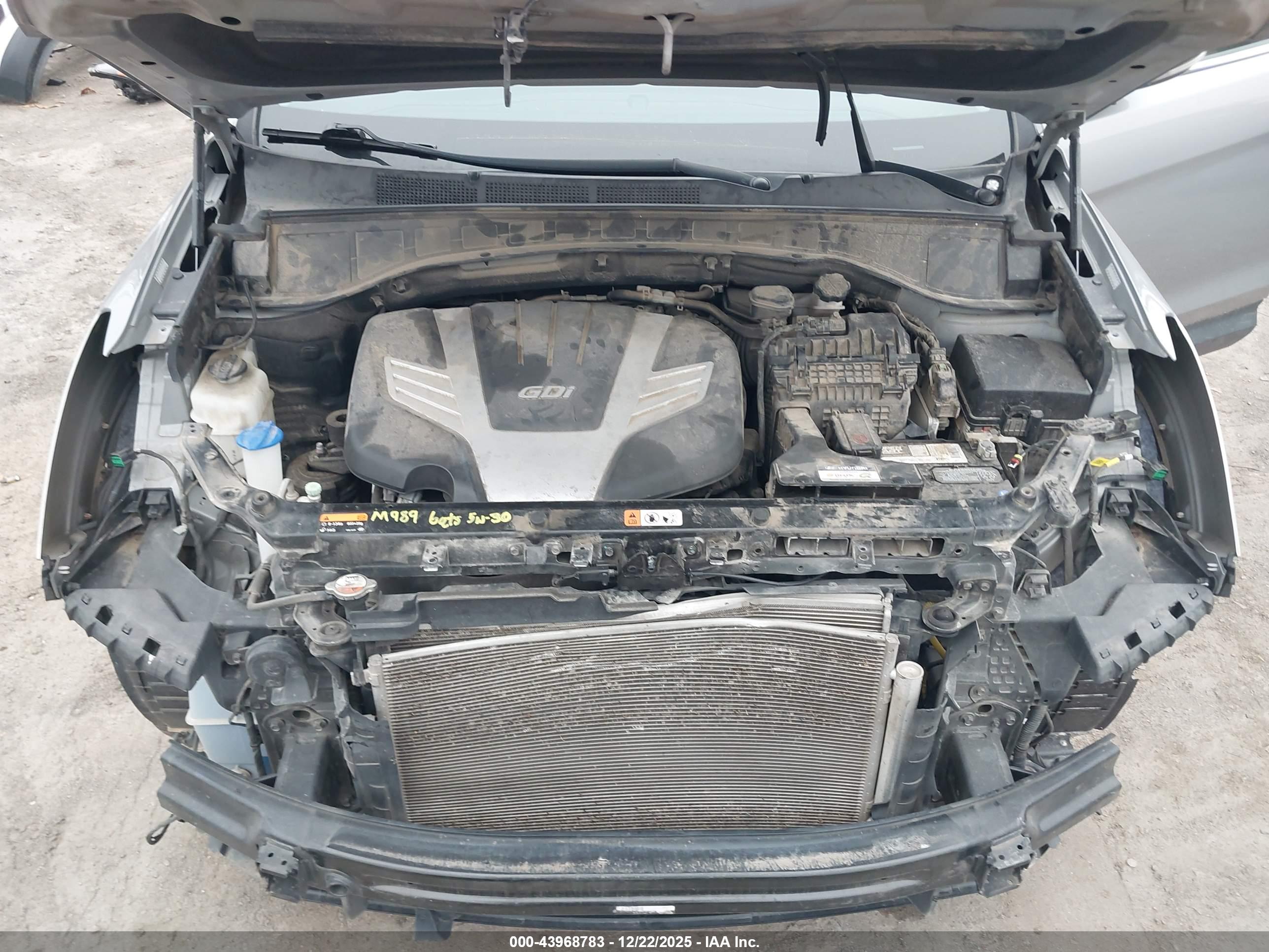 HYUNDAI SANTA image 10