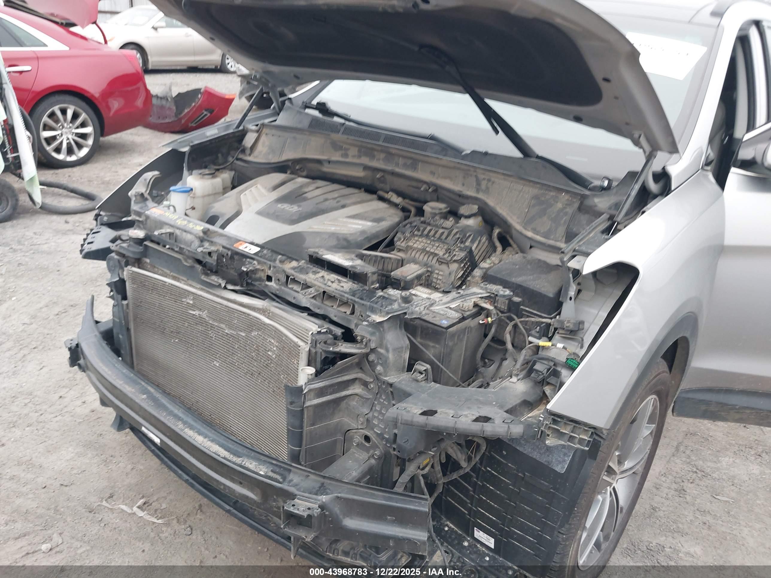 HYUNDAI SANTA image 6