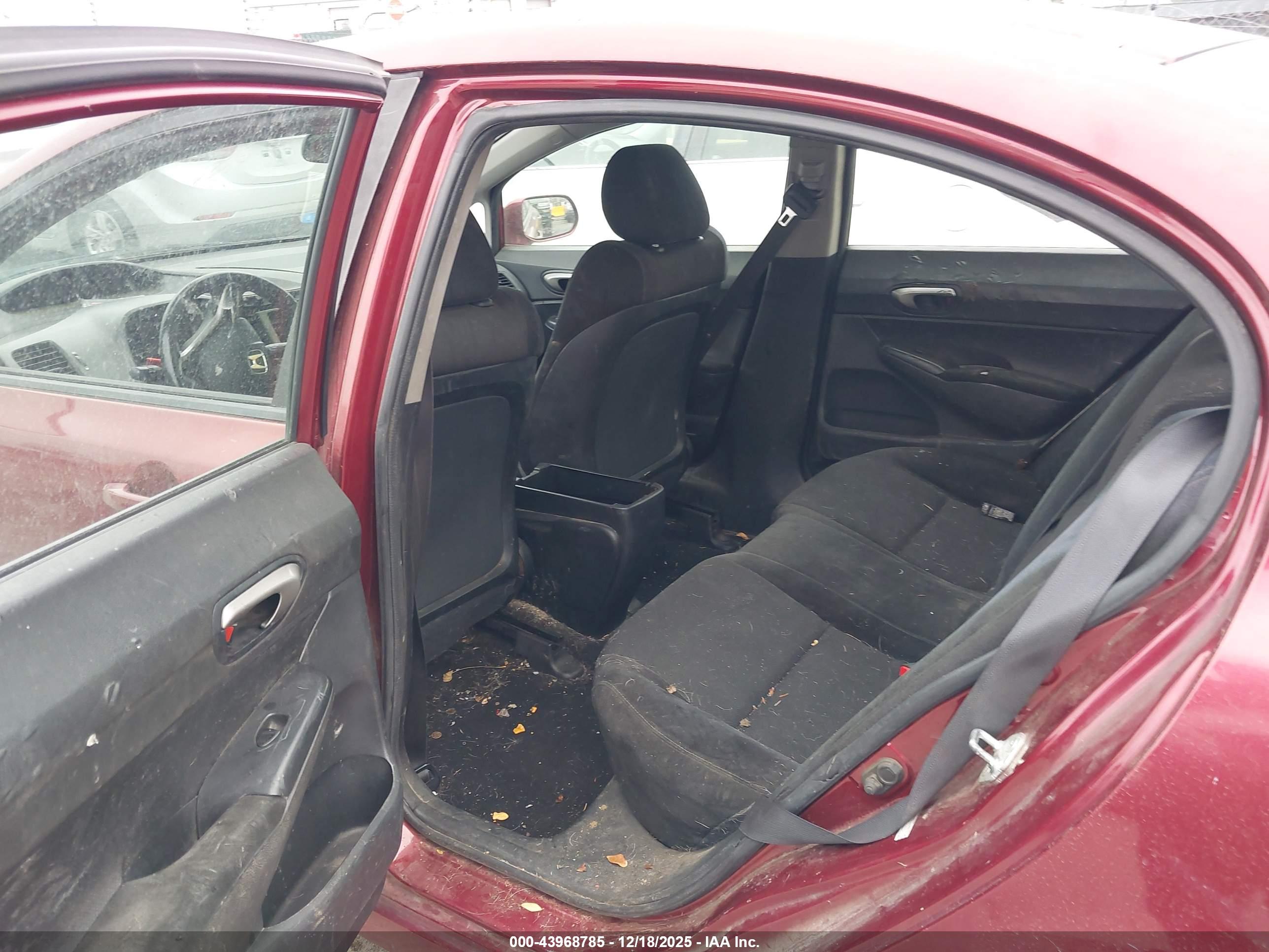 HONDA CIVIC image 8