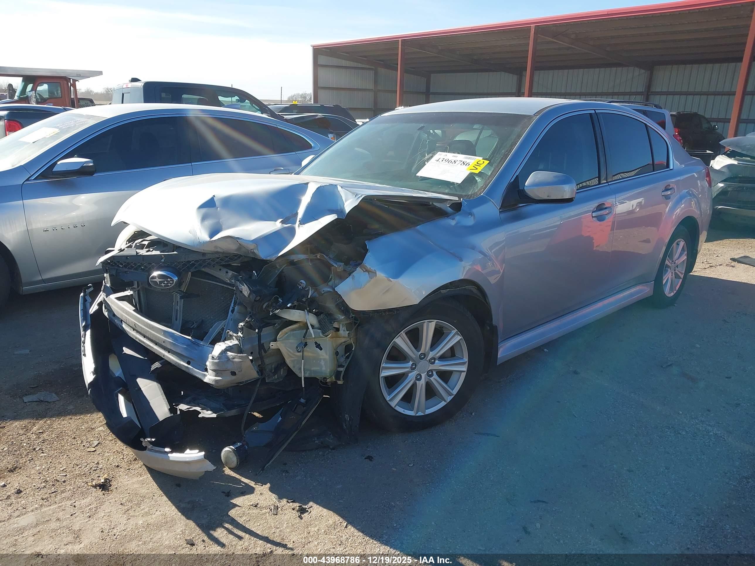 SUBARU LEGACY image 2