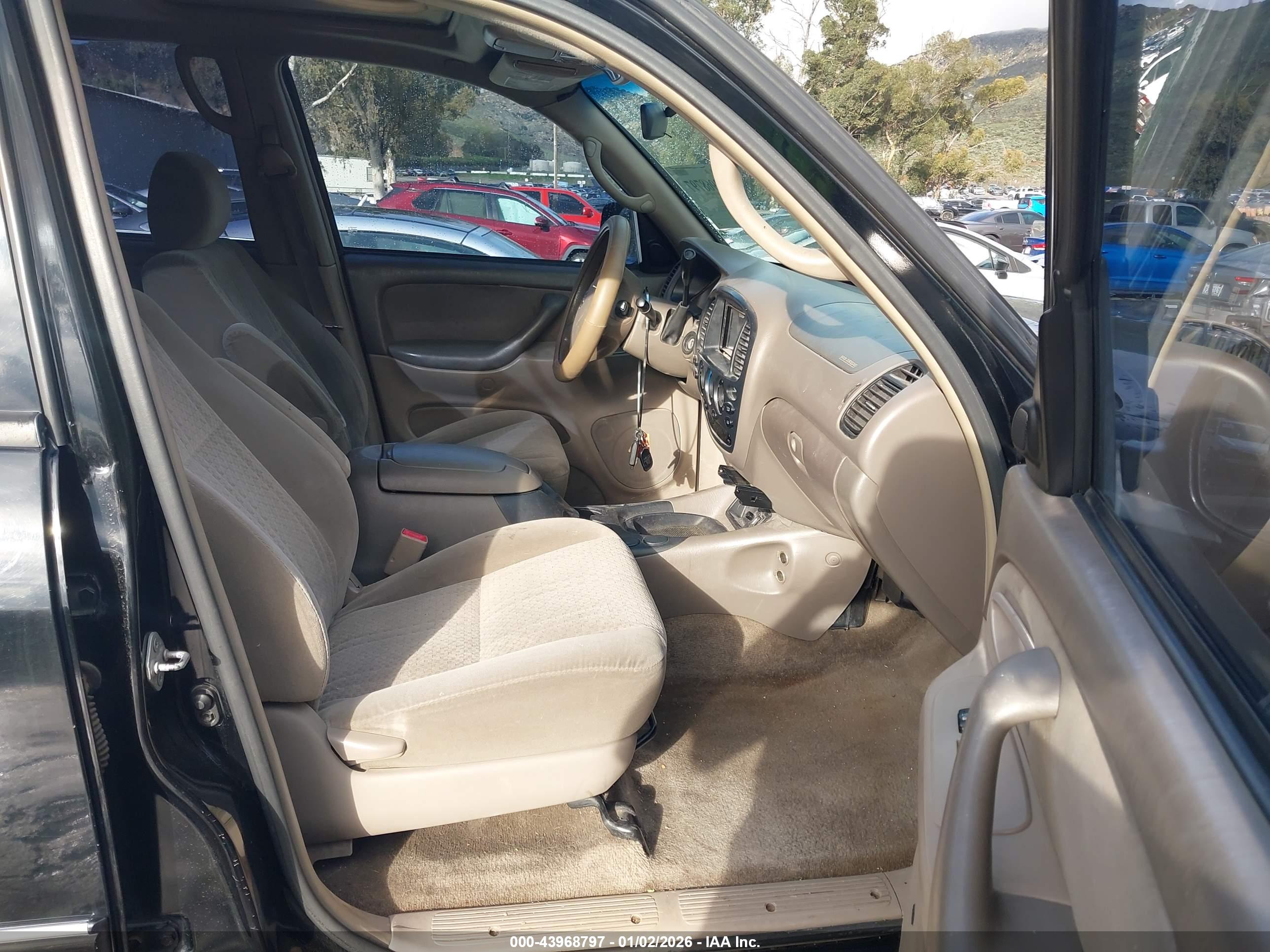 TOYOTA TUNDRA image 5