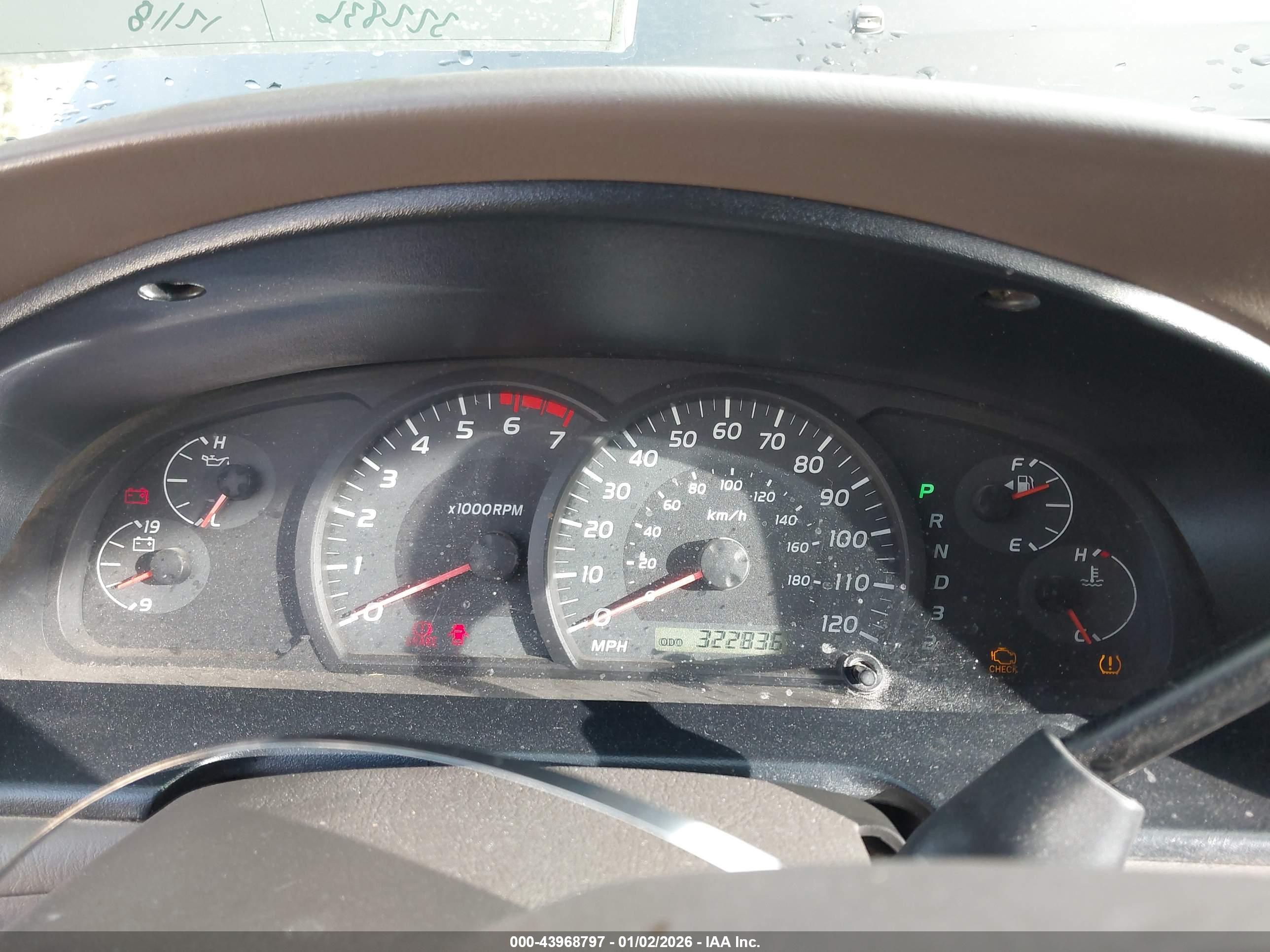 TOYOTA TUNDRA image 7