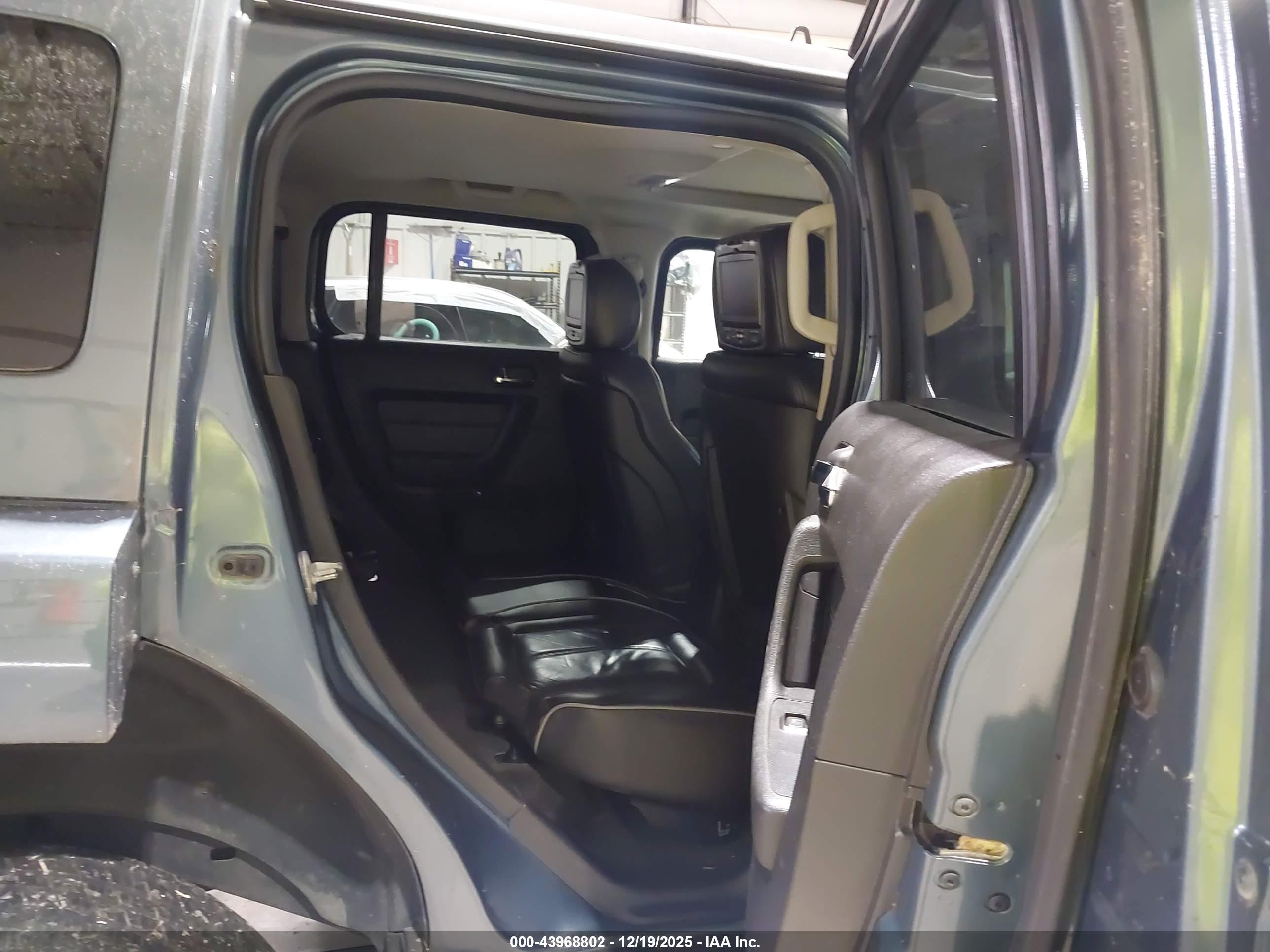 HUMMER H3 image 8