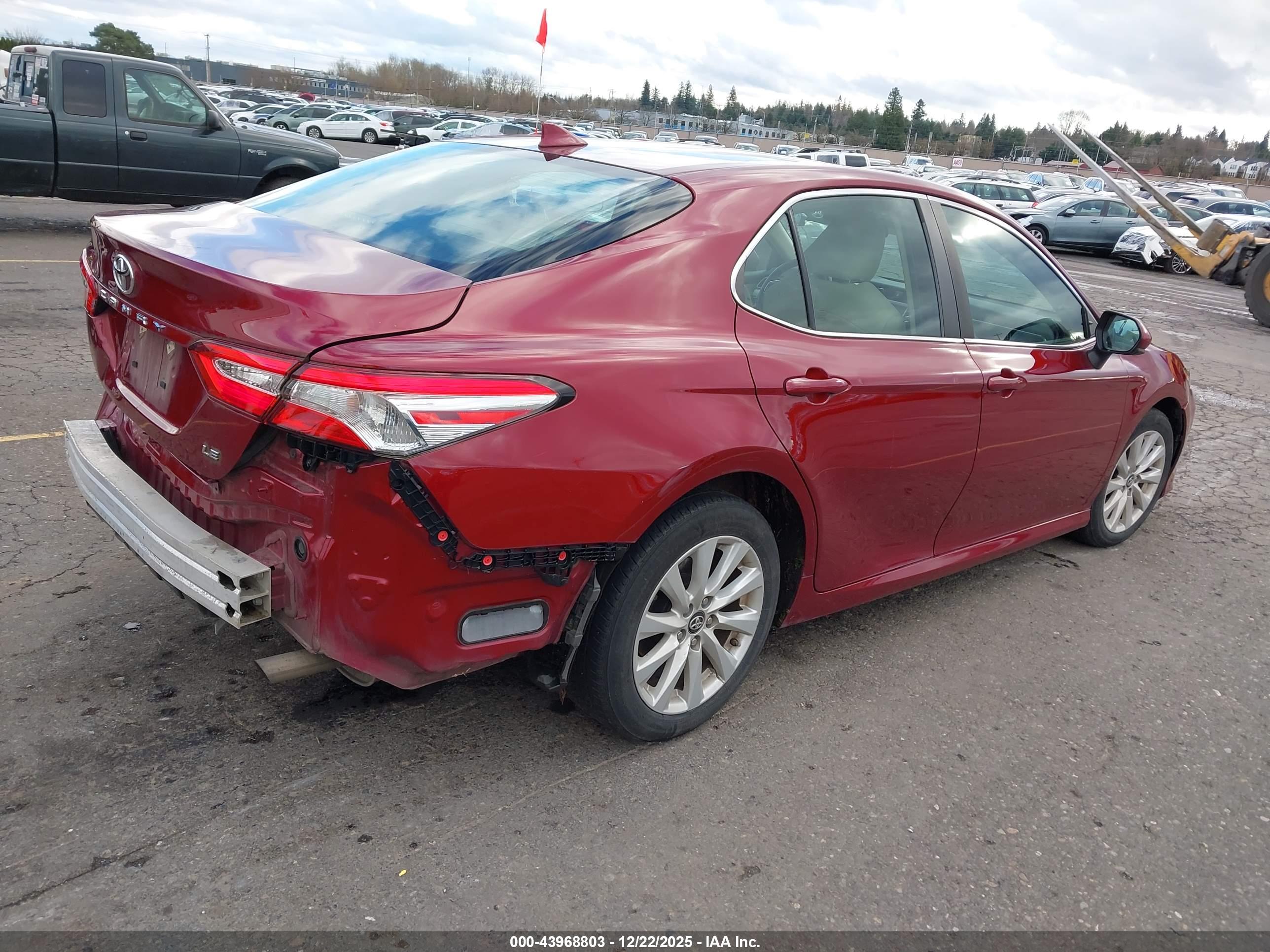 TOYOTA CAMRY image 4