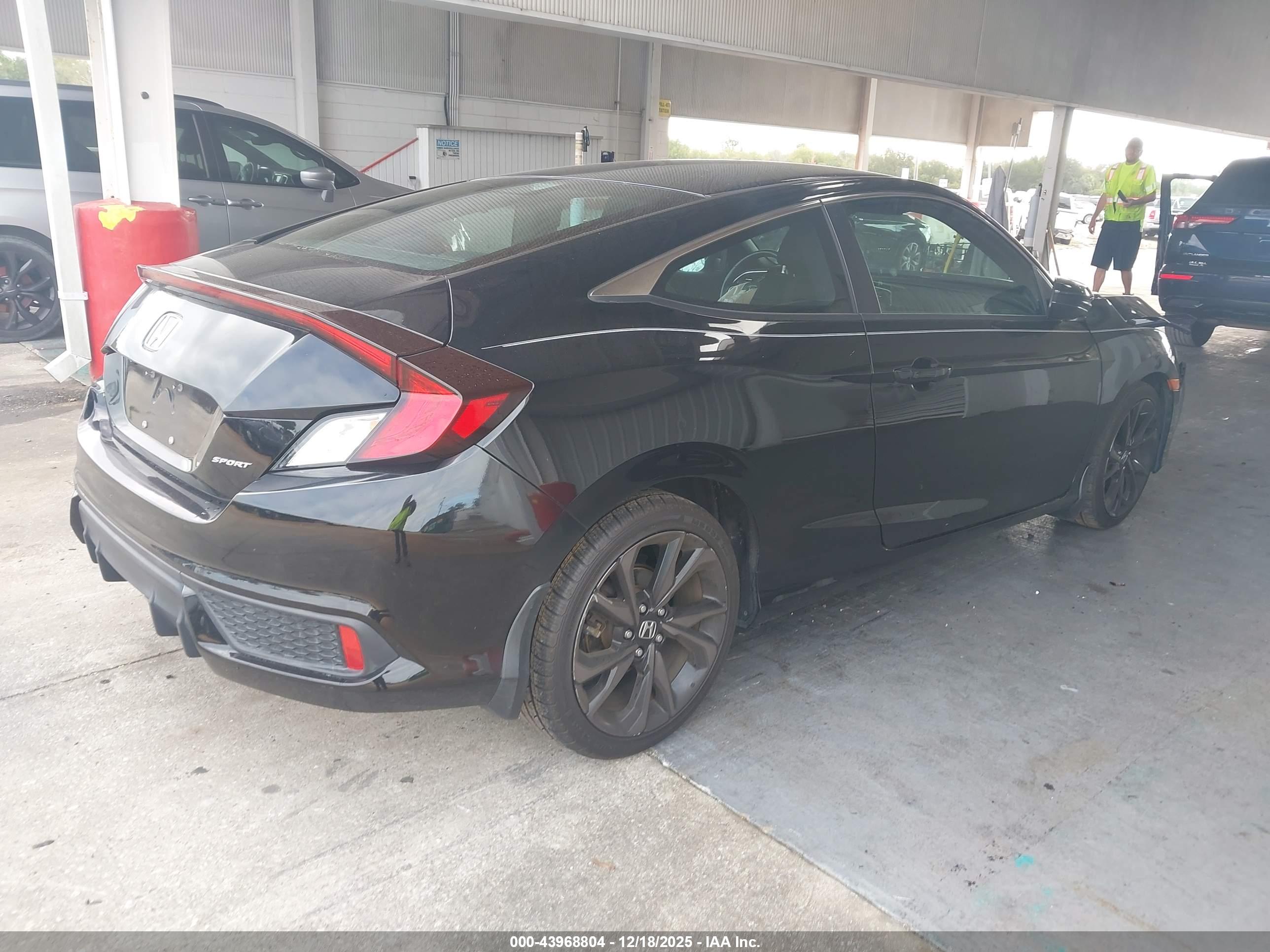 HONDA CIVIC image 4