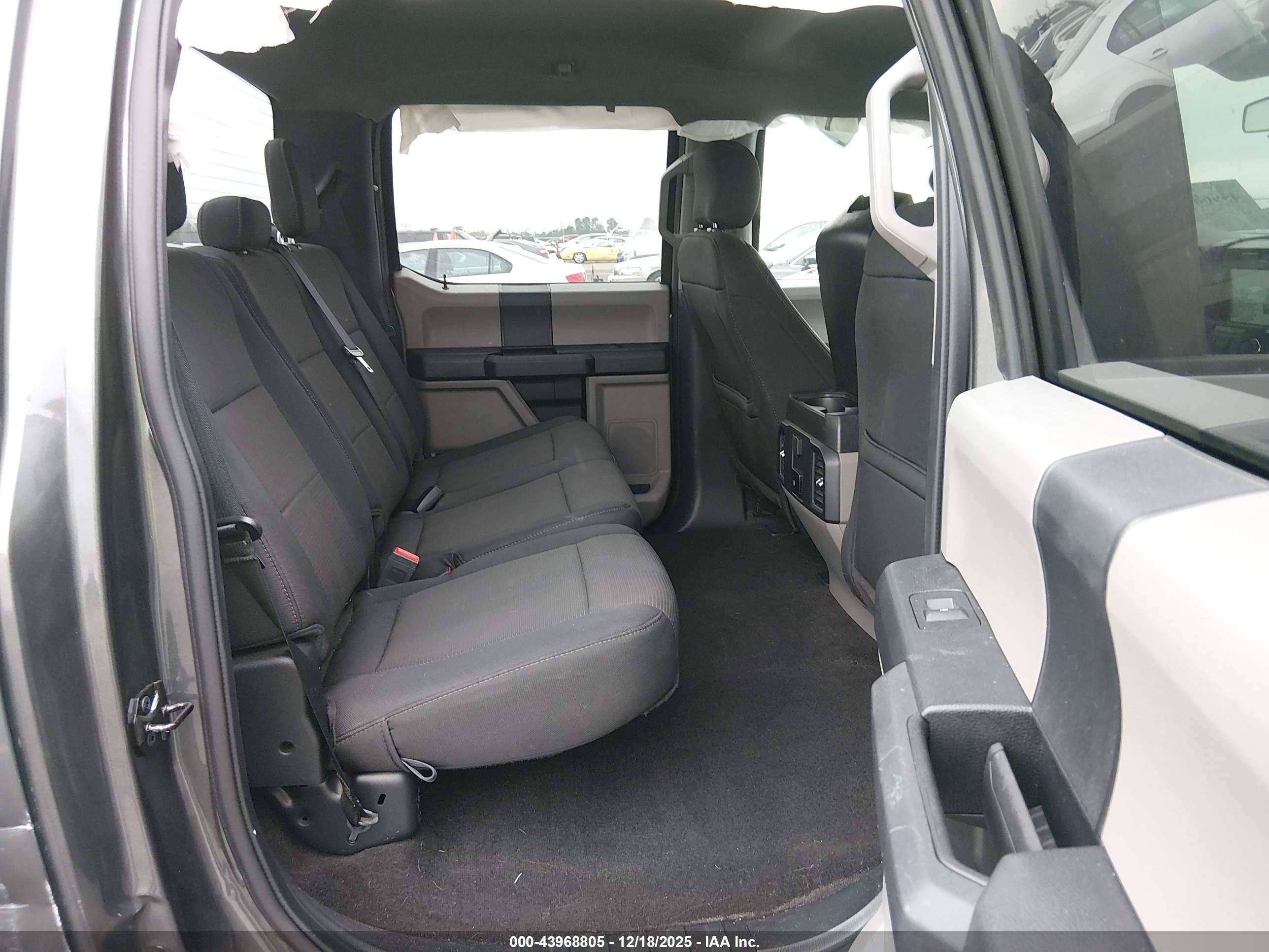 FORD F-150 image 8