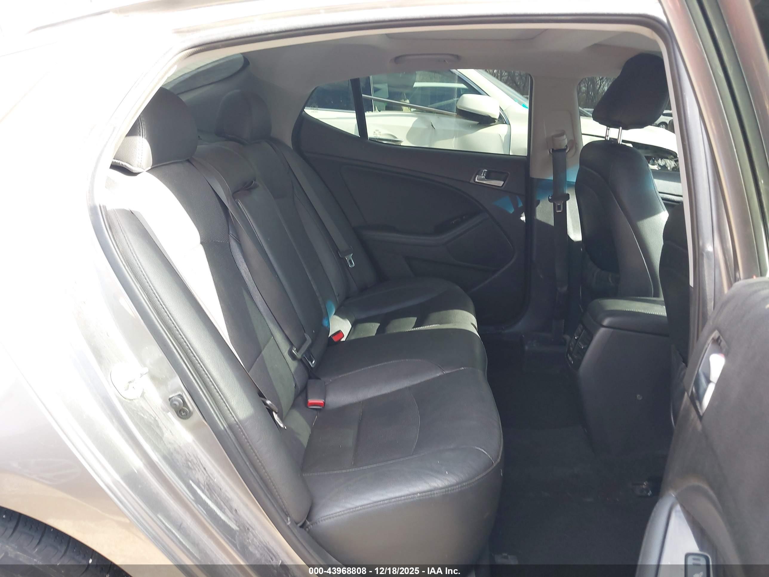 KIA OPTIMA image 8