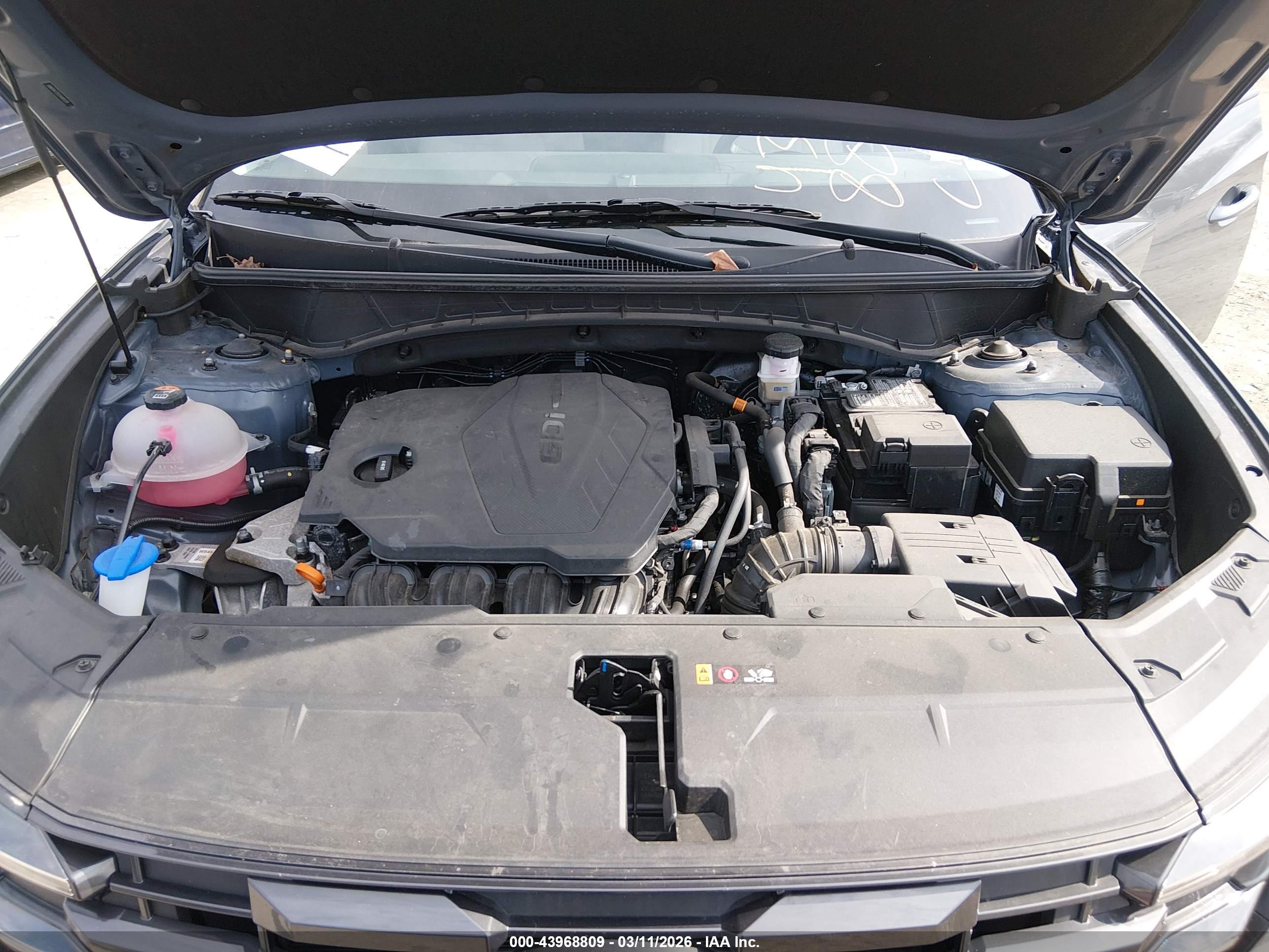 HYUNDAI TUCSON image 10