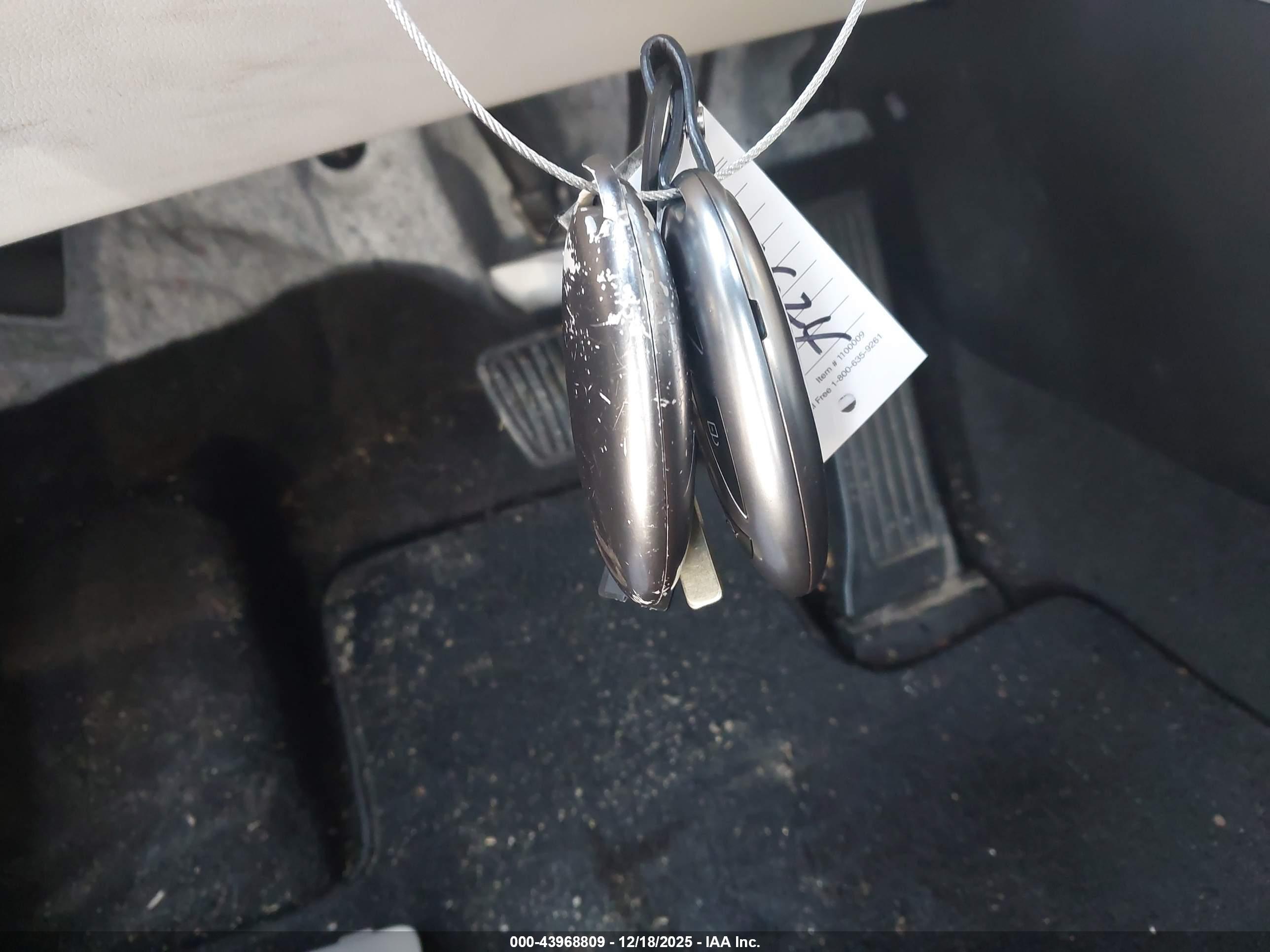 HYUNDAI TUCSON image 11