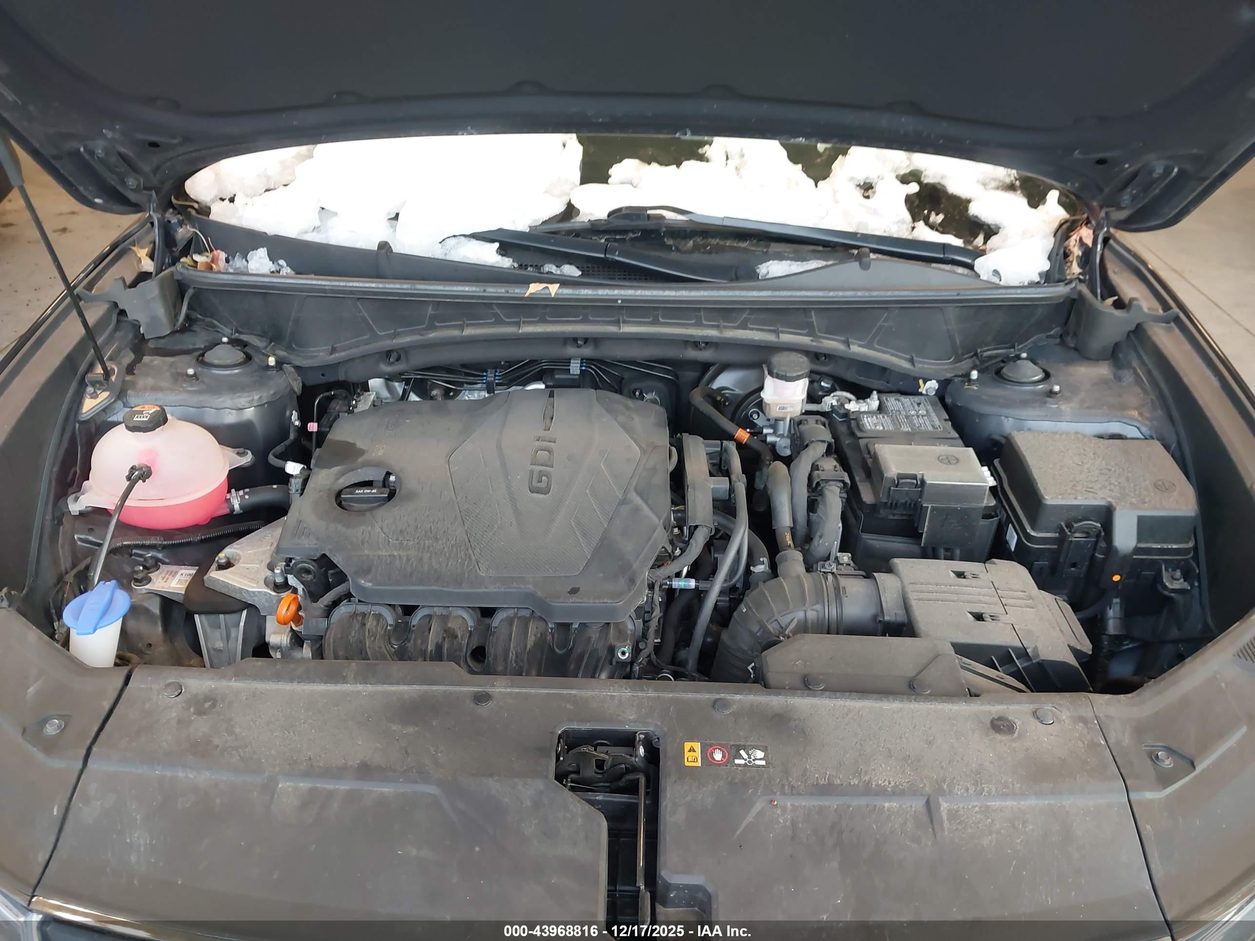 HYUNDAI TUCSON image 10
