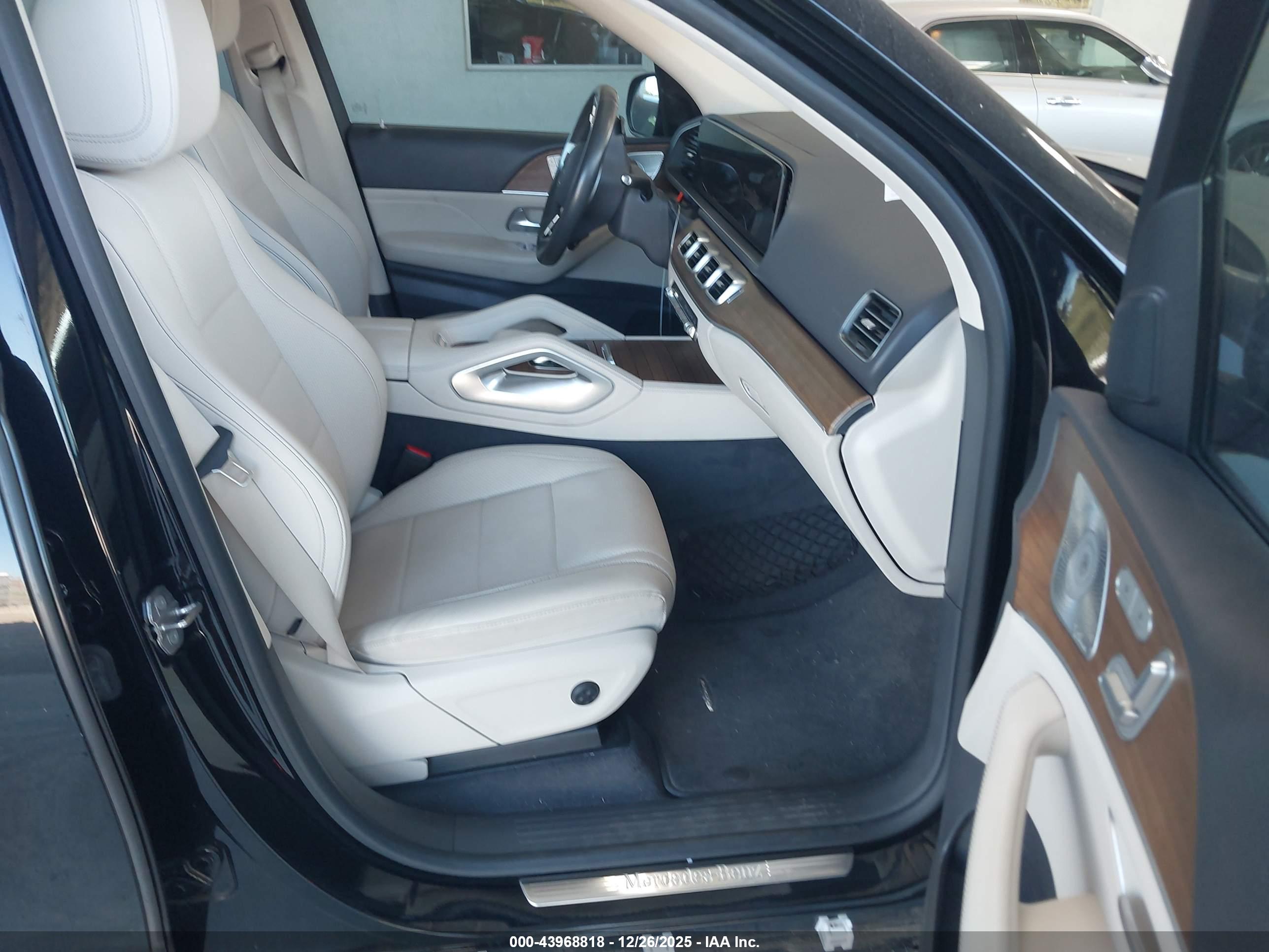 MERCEDES-BENZ GLE image 5