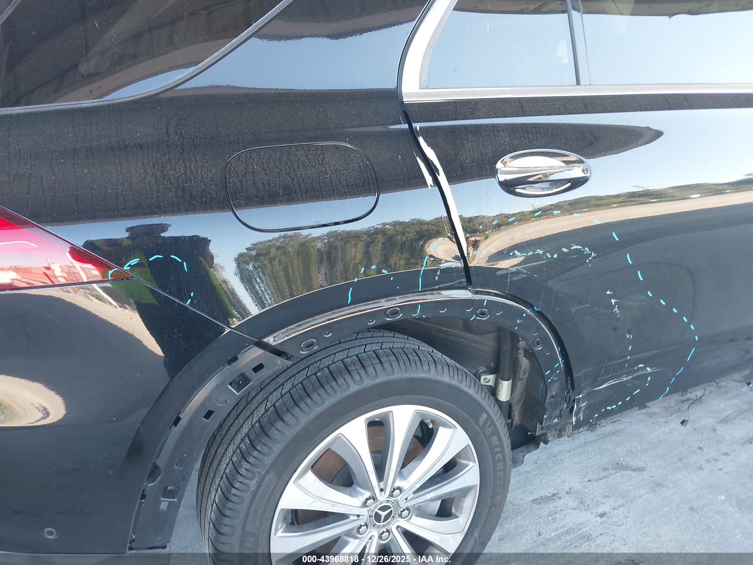 MERCEDES-BENZ GLE image 6