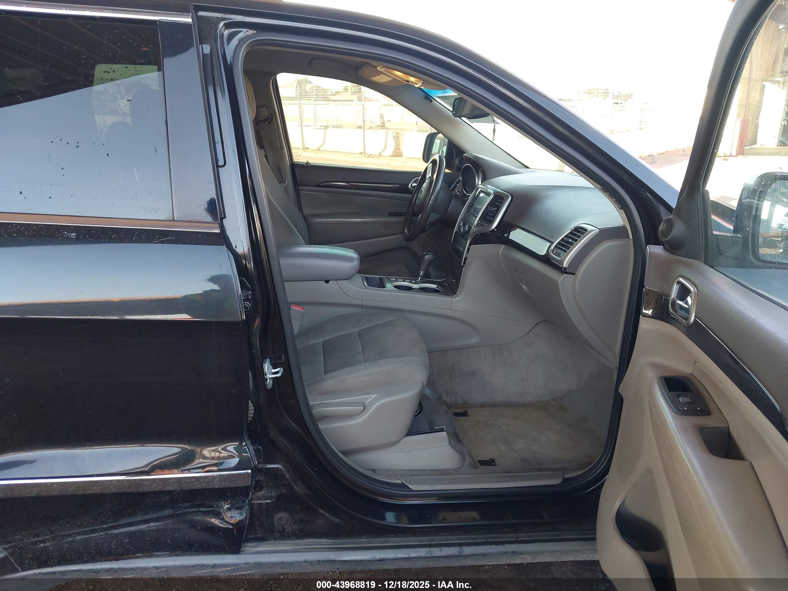 JEEP GRAND image 5