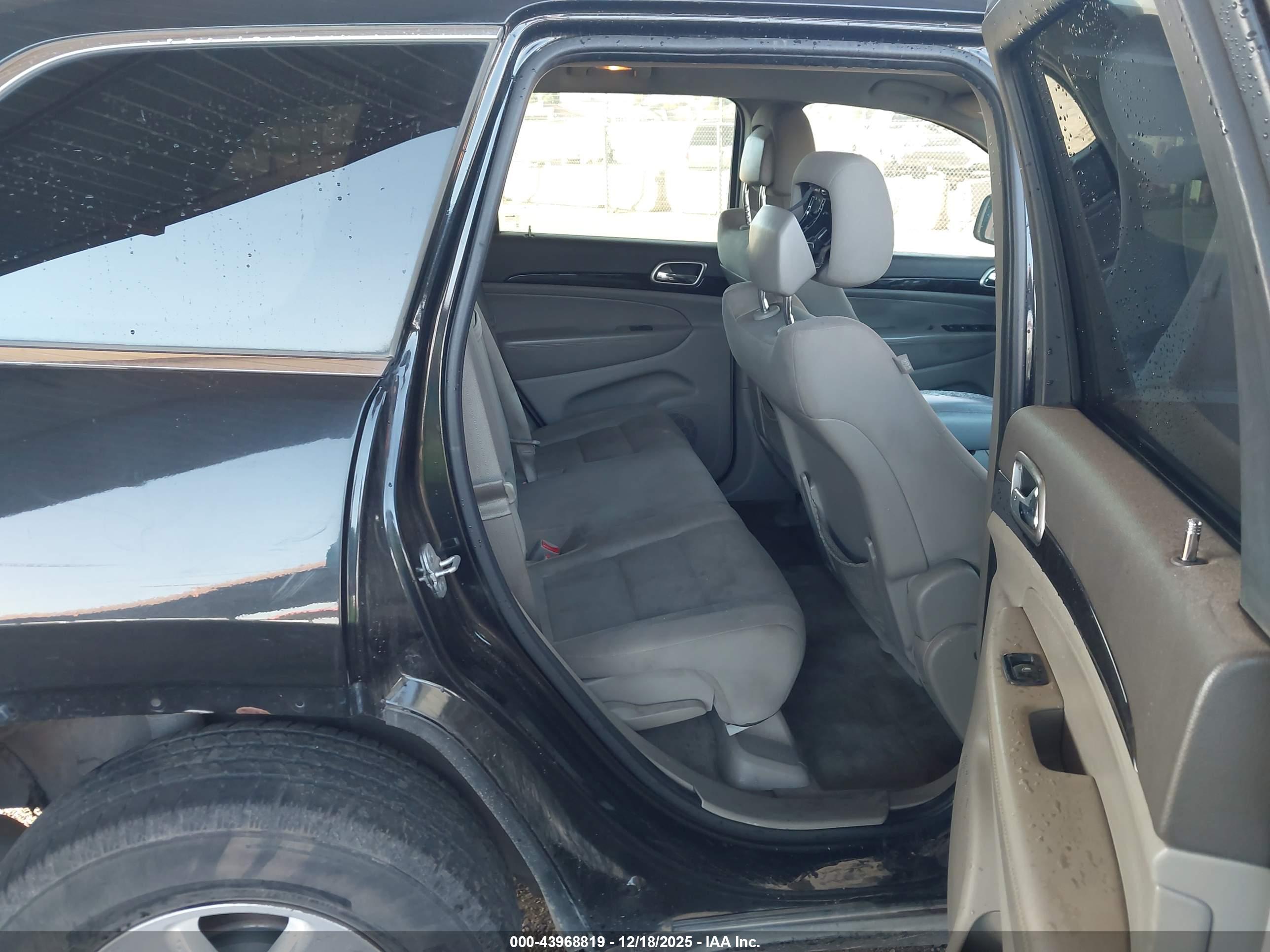 JEEP GRAND image 8