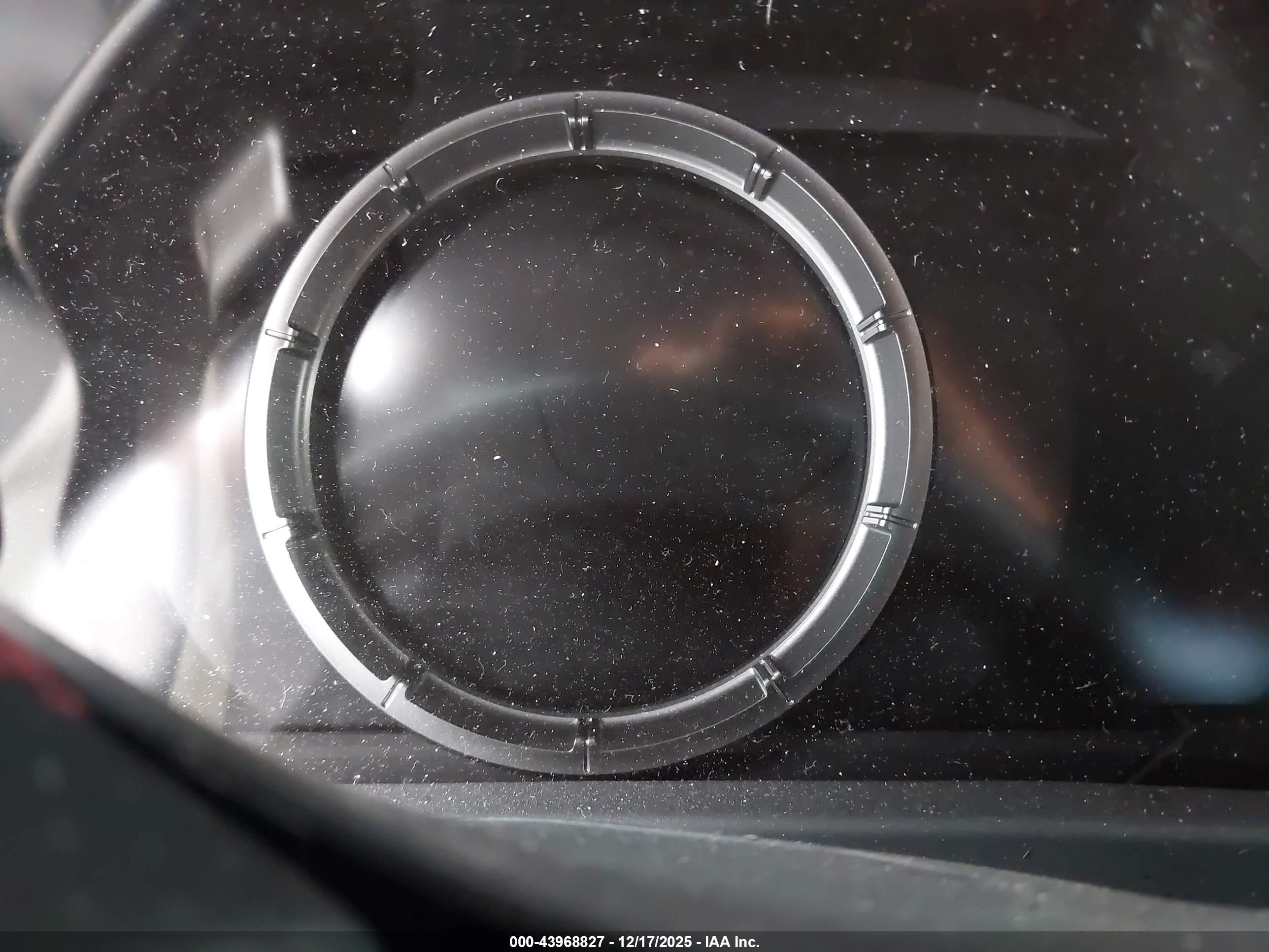 LEXUS UX image 7