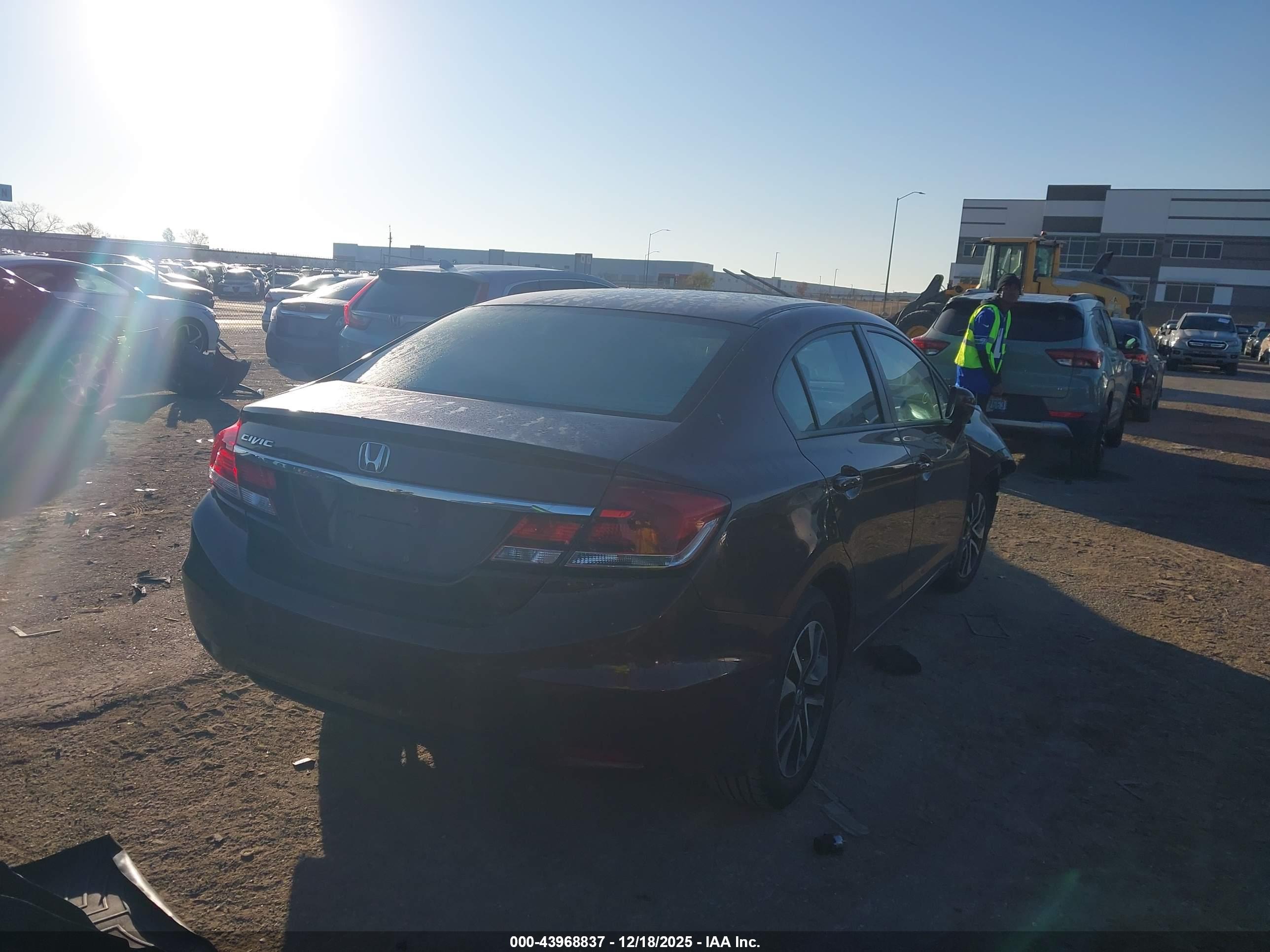 HONDA CIVIC image 4