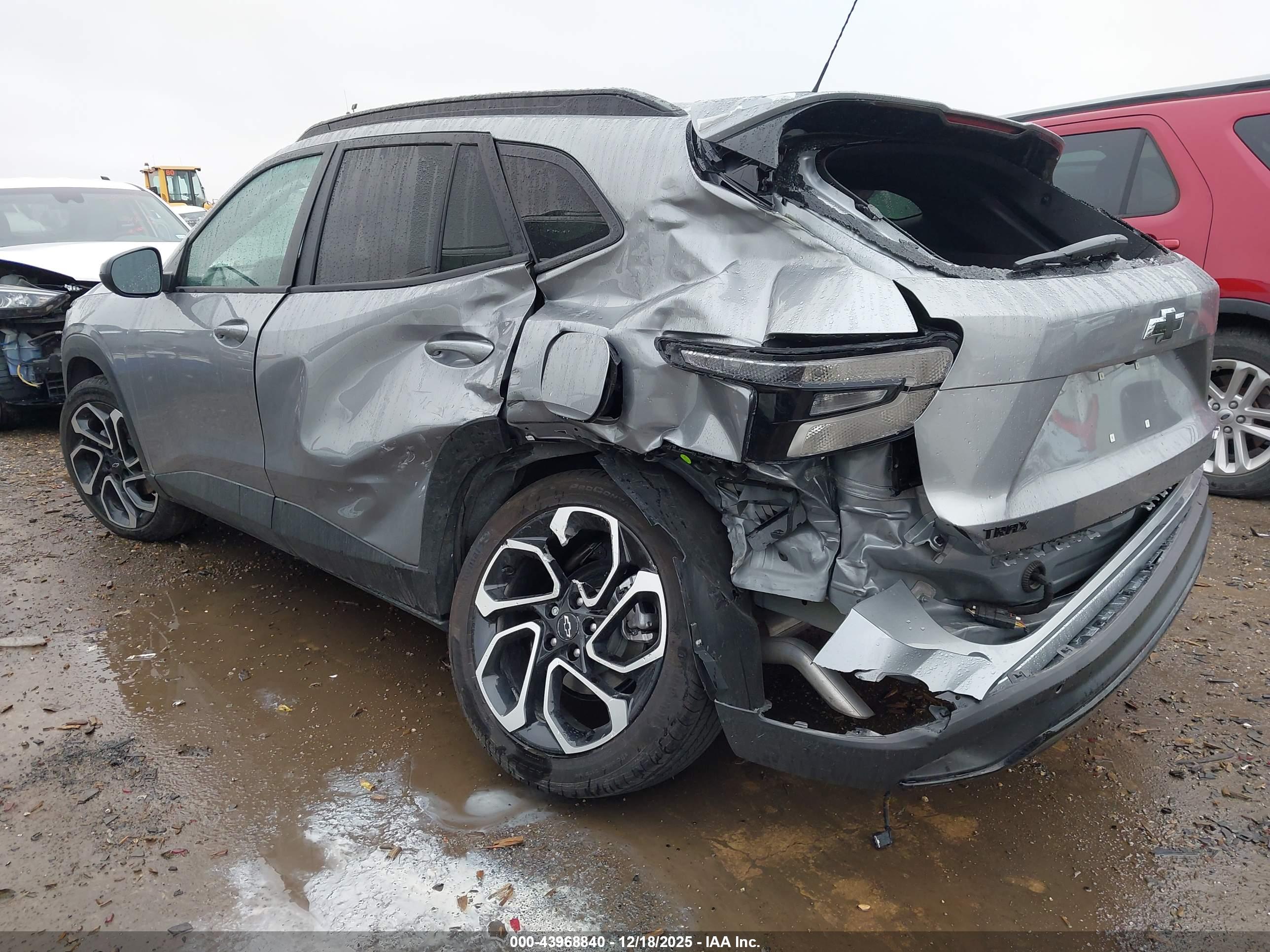 CHEVROLET TRAX image 3