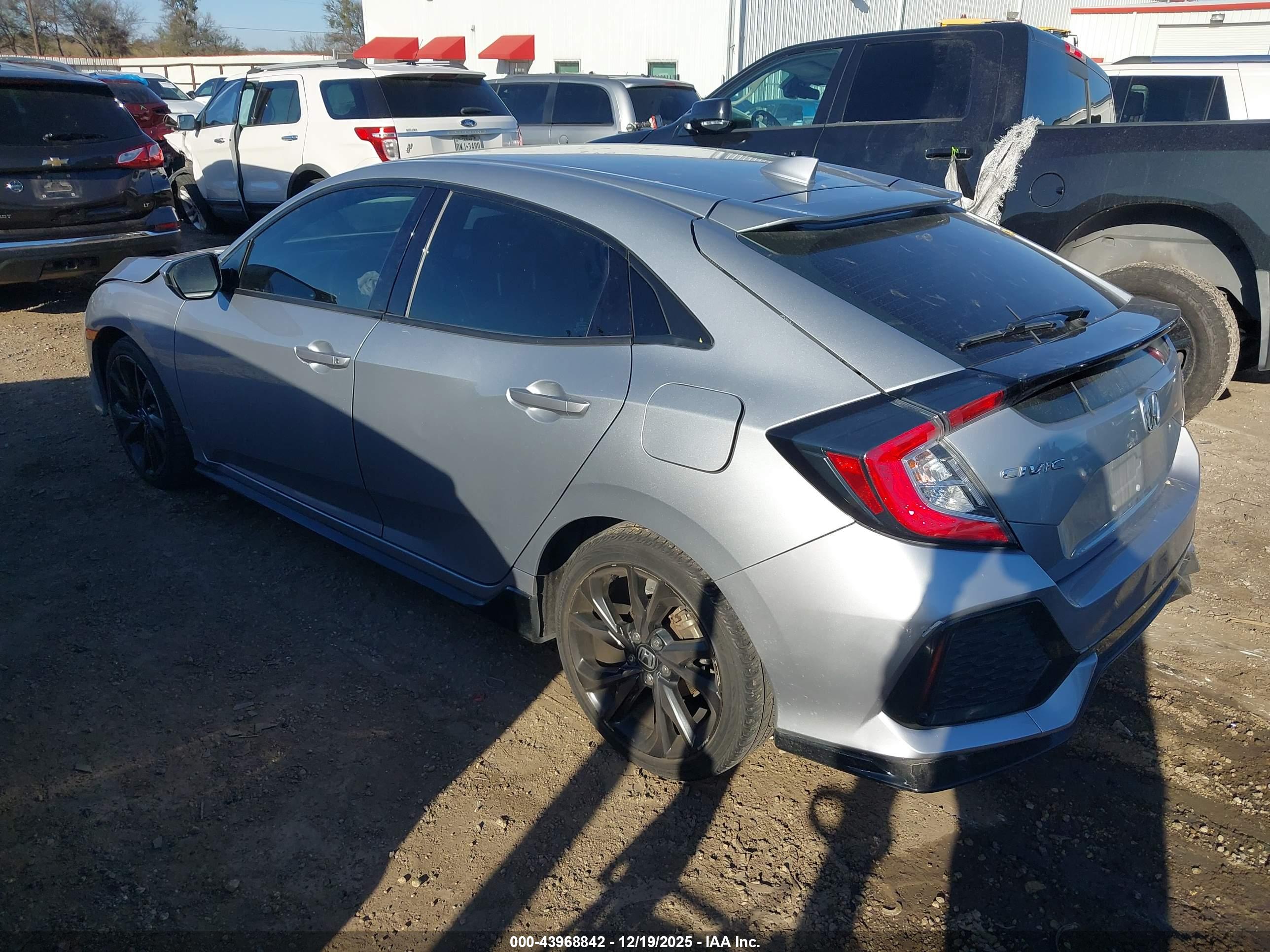 HONDA CIVIC image 3