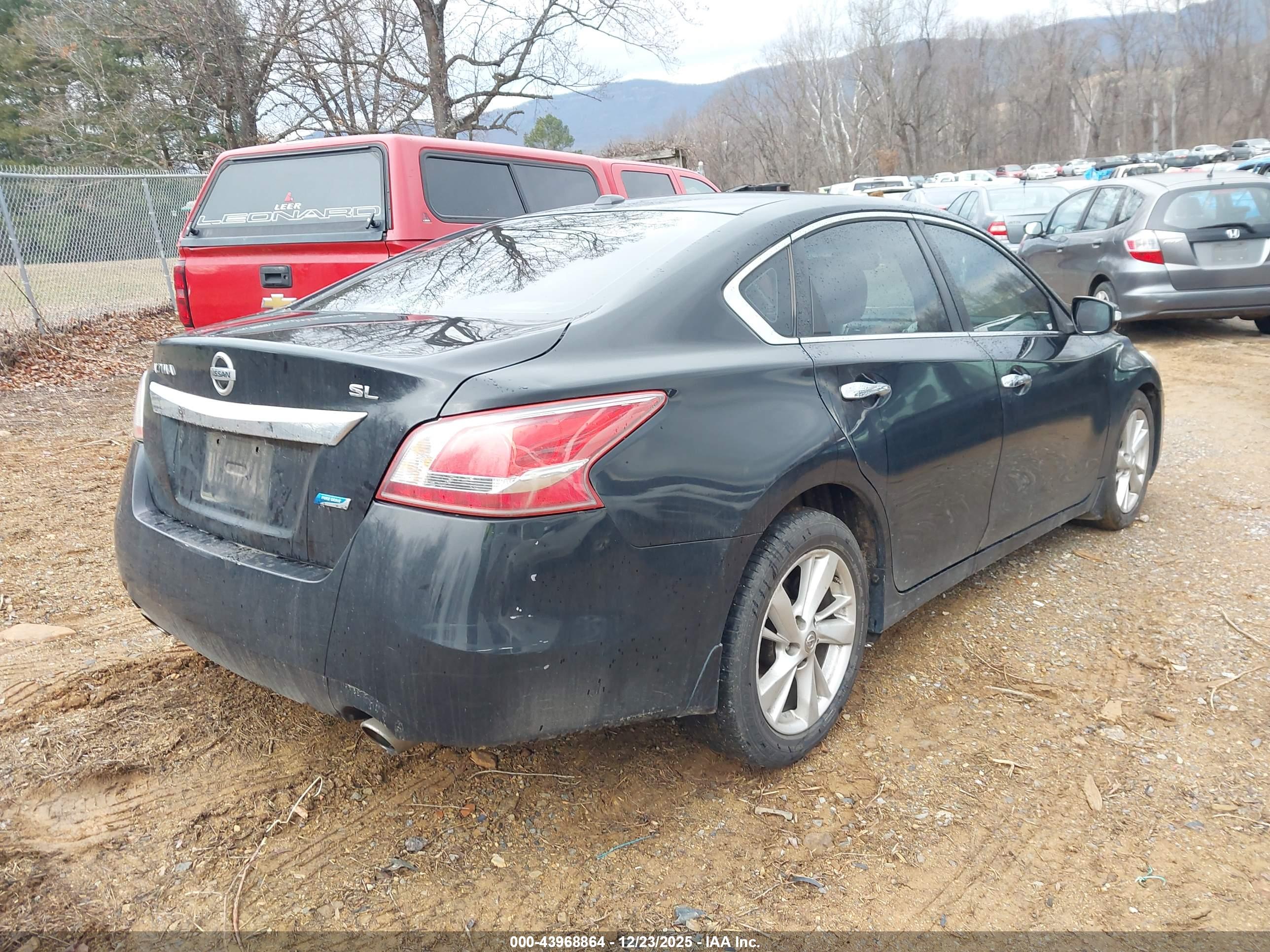 NISSAN ALTIMA image 6