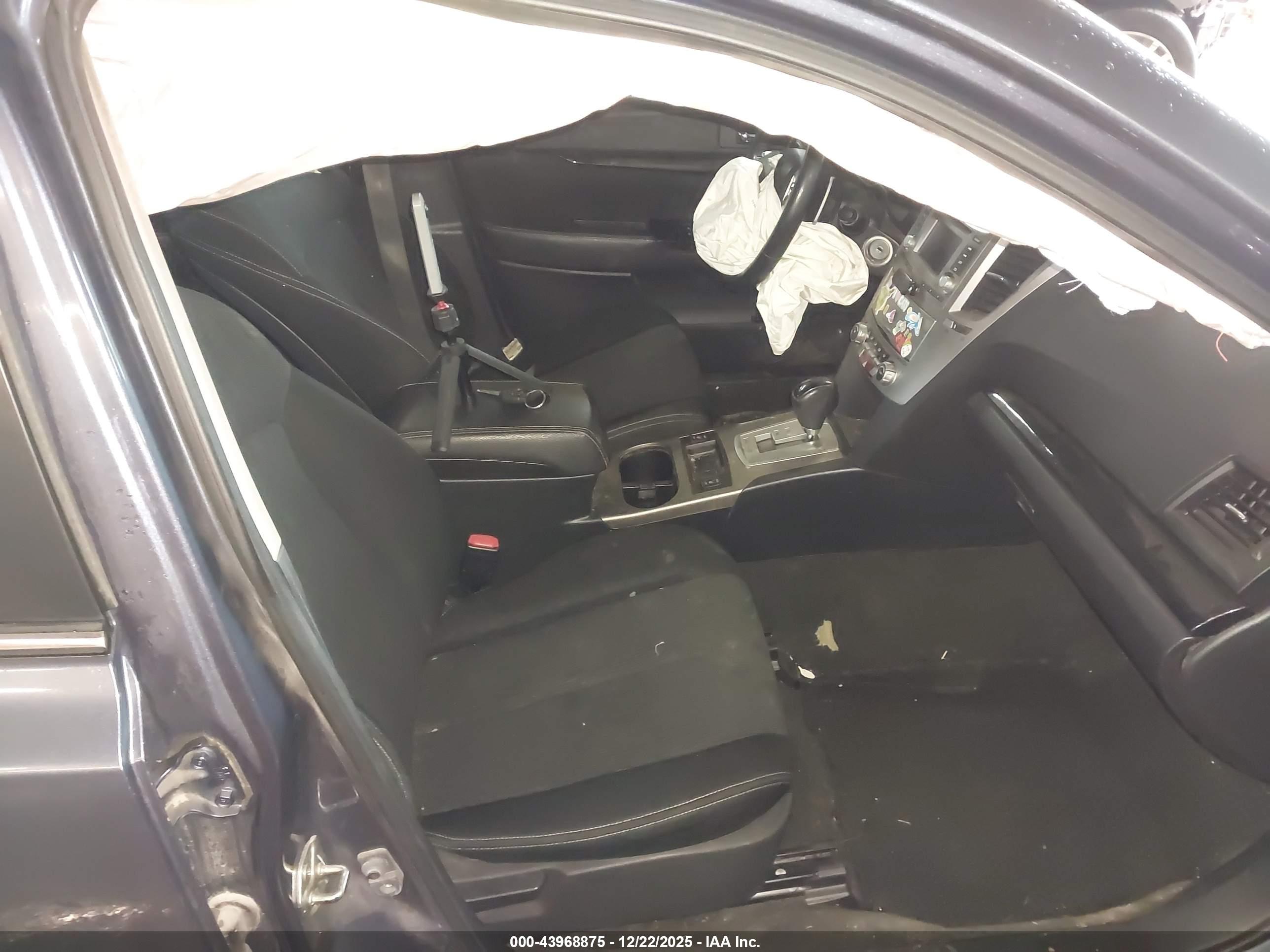 SUBARU LEGACY image 5