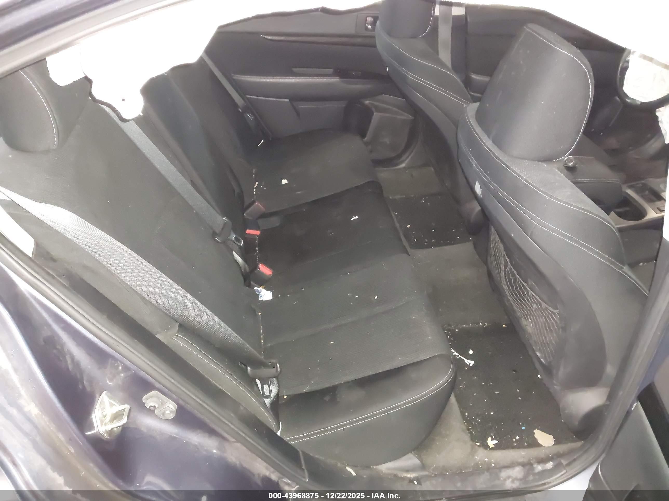 SUBARU LEGACY image 8