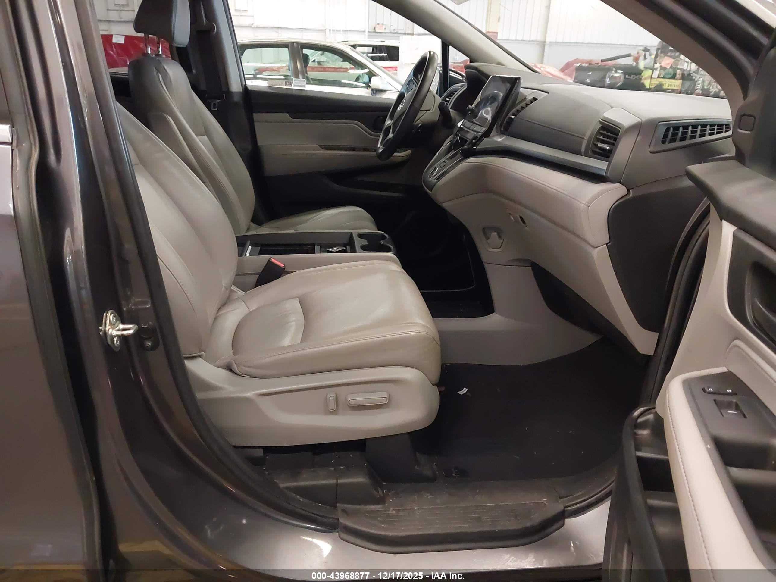 HONDA ODYSSEY image 5