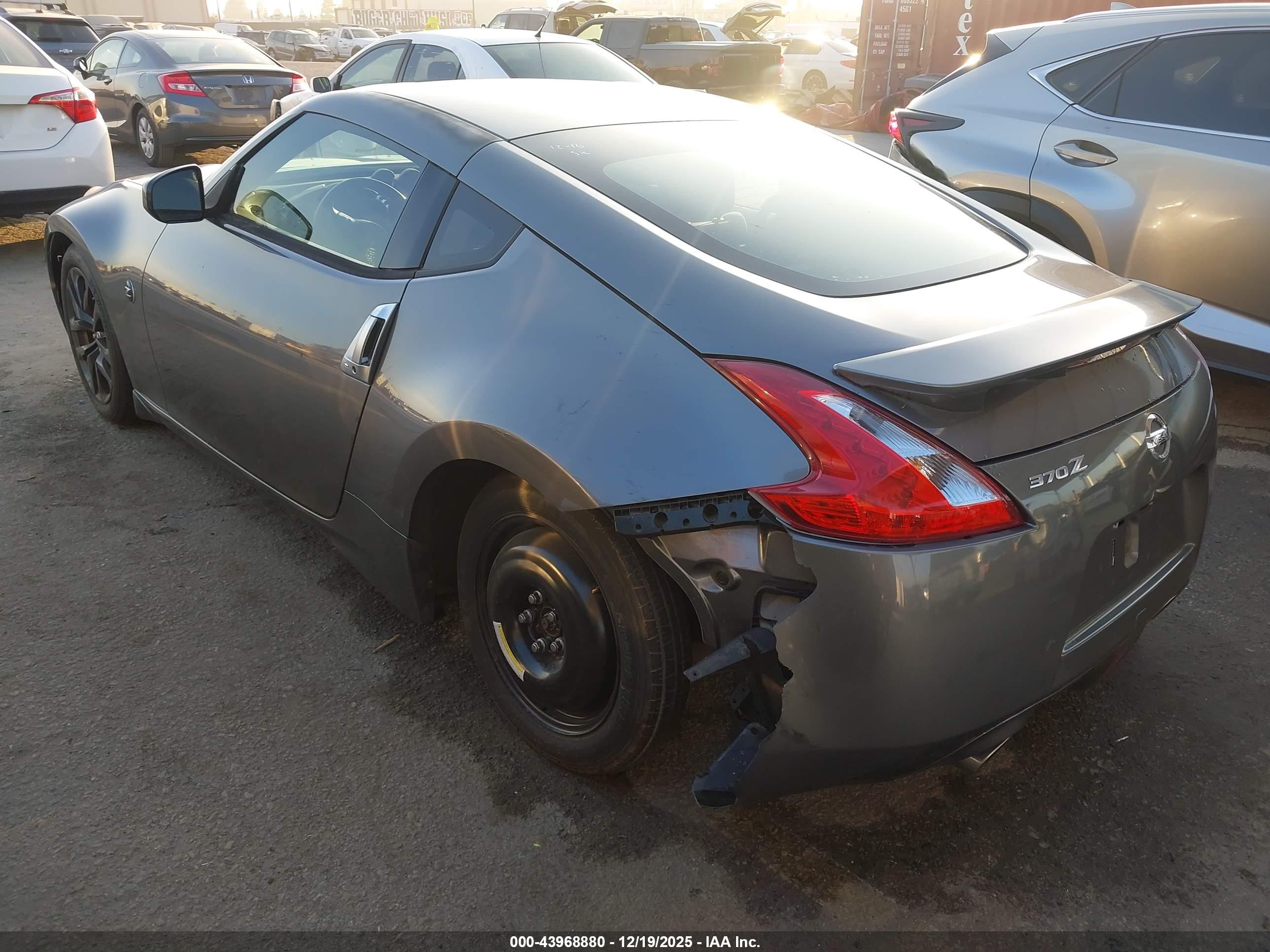 NISSAN 370Z image 3