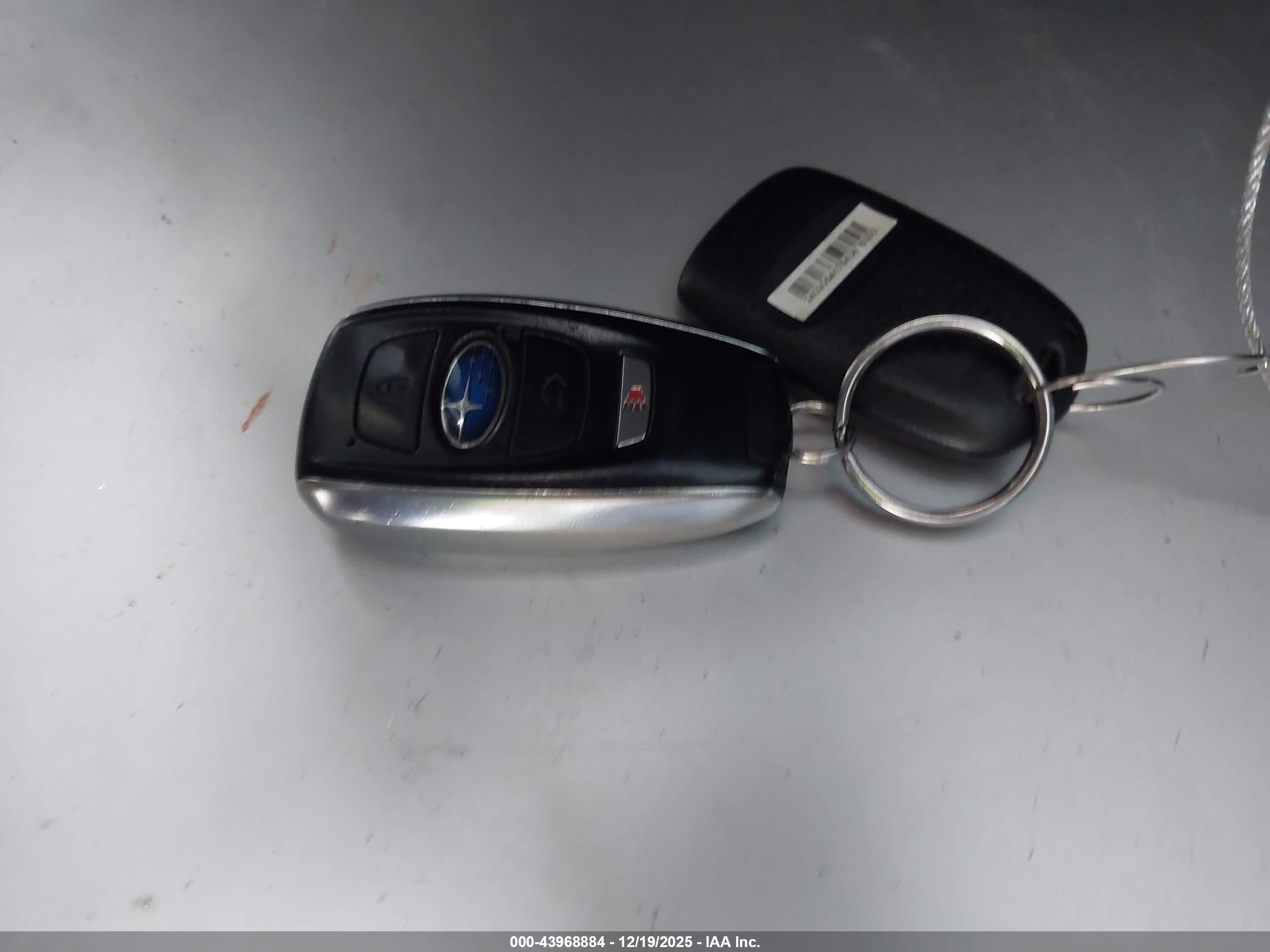 SUBARU OUTBACK image 11
