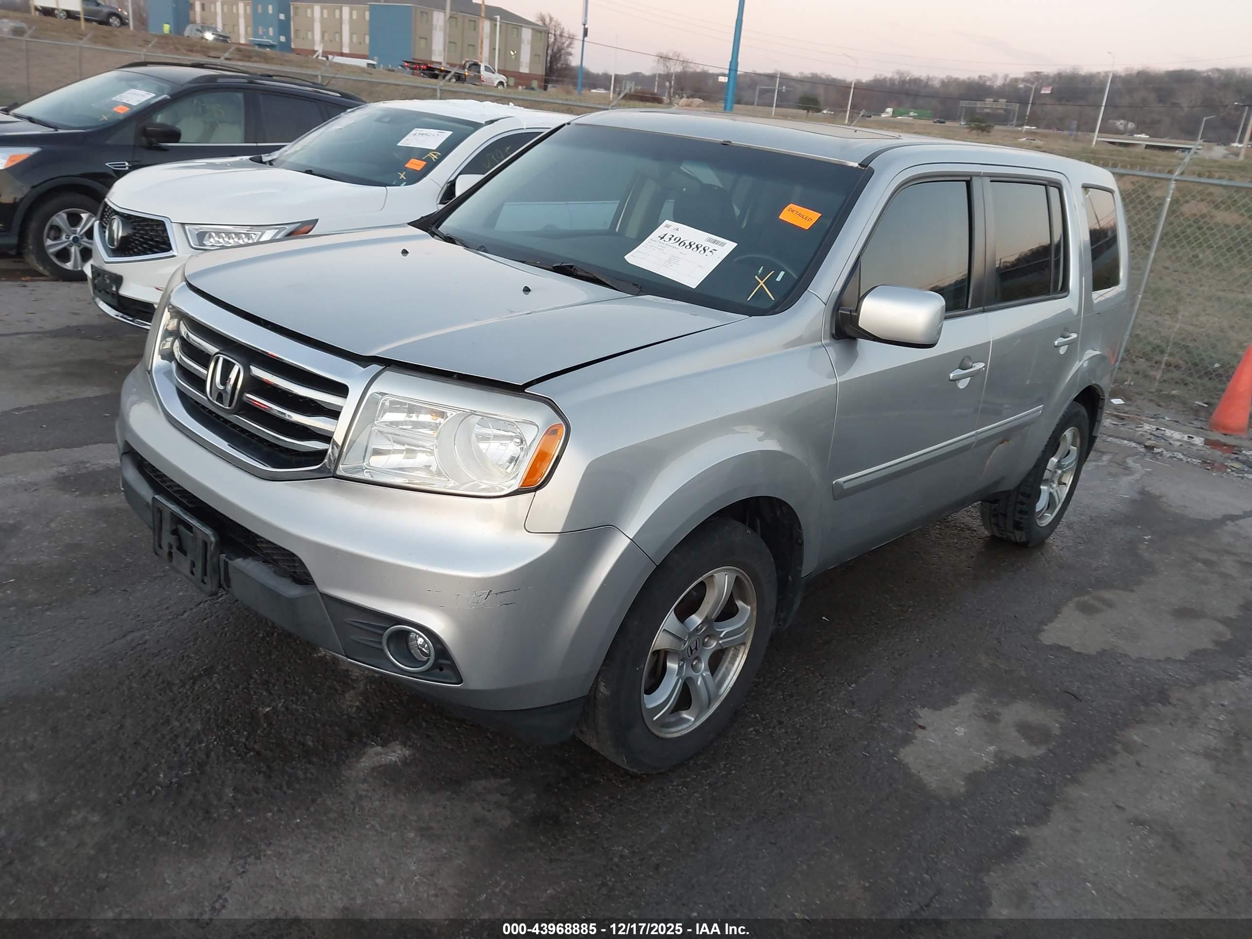 HONDA PILOT image 2