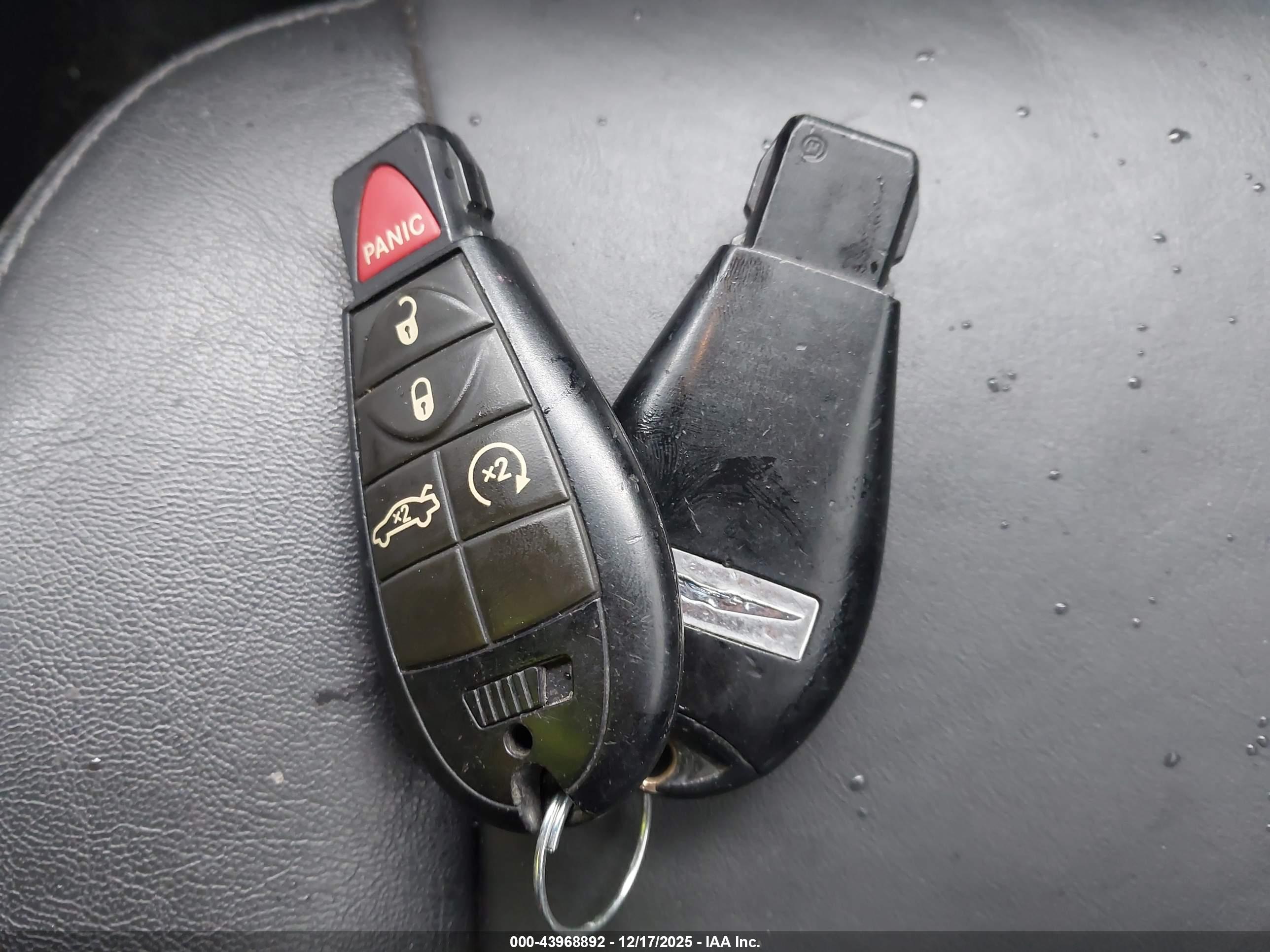 CHRYSLER 300C image 11