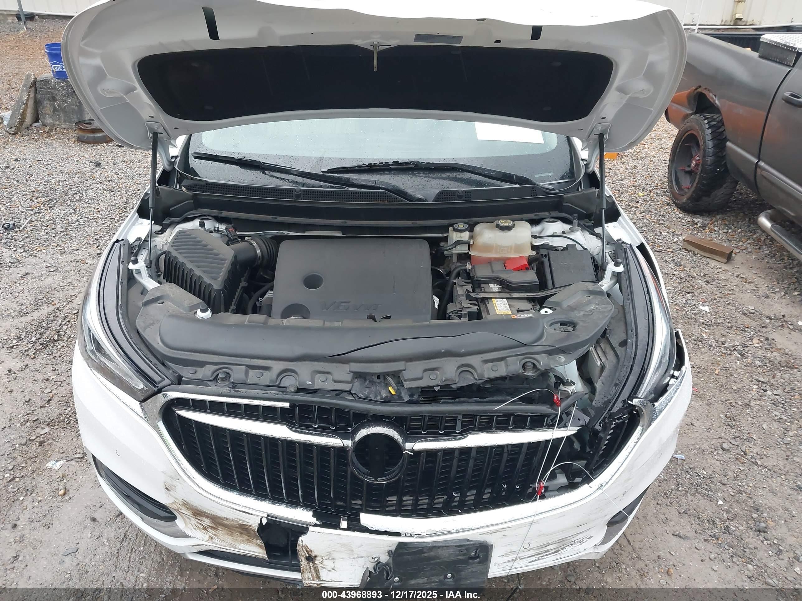 BUICK ENCLAVE image 10