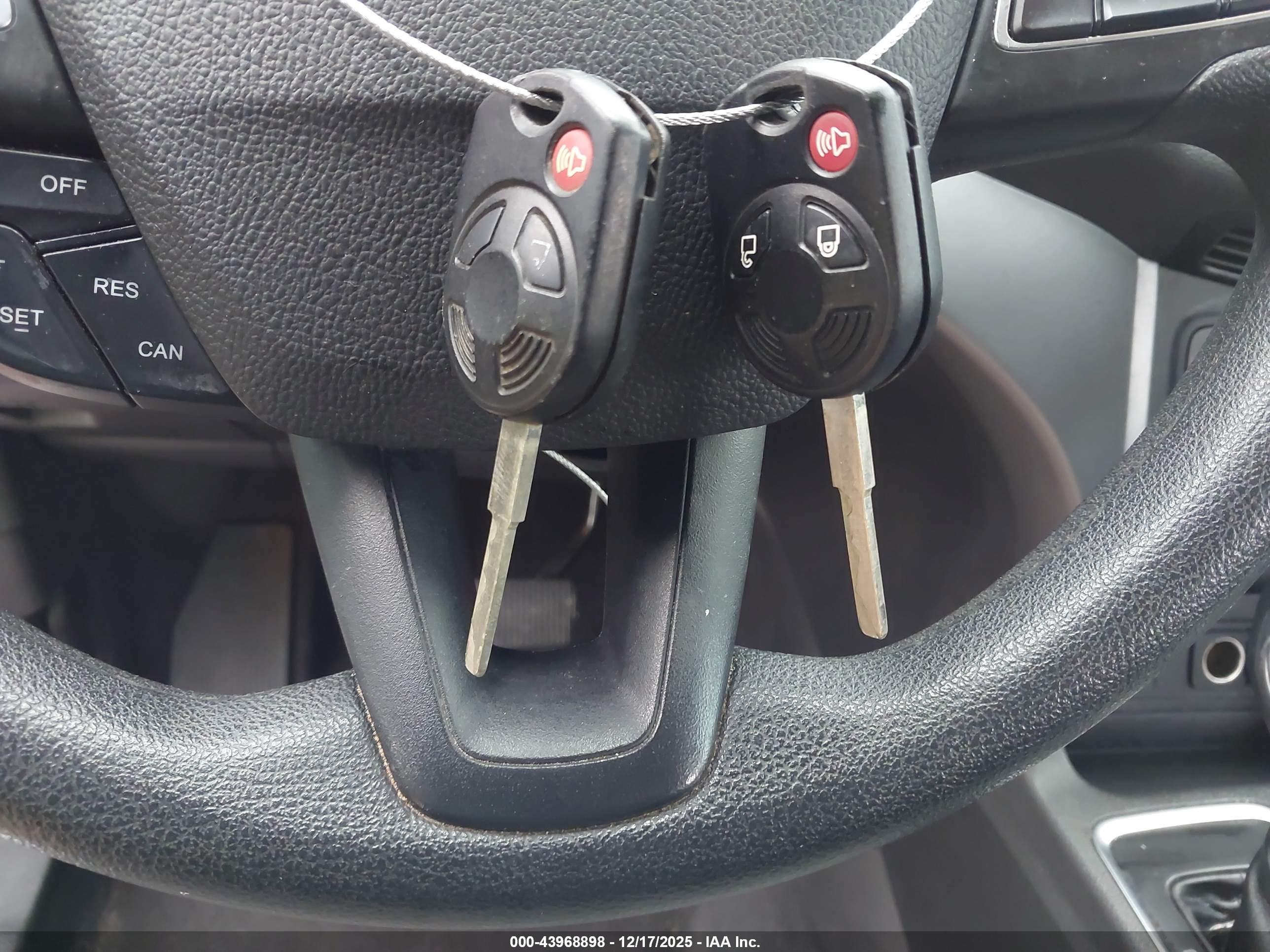 FORD ESCAPE image 11